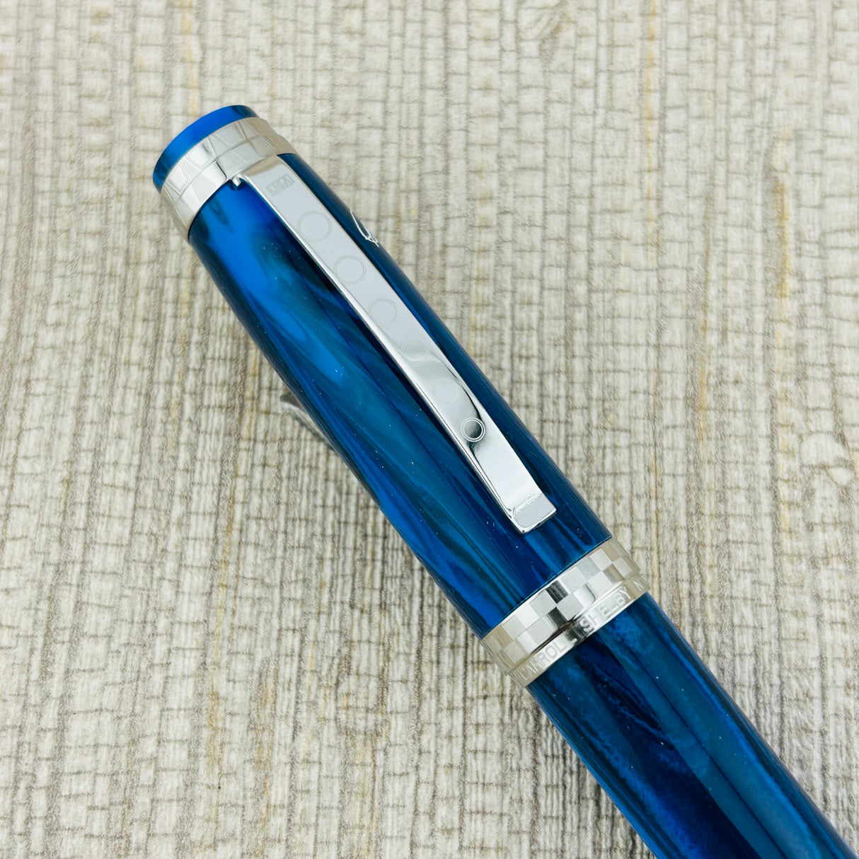 Bexley Carroll Shelby 427 Cobra Limited Edition 047/427  Fountain Pen - Medium 14kt Gold Nib
