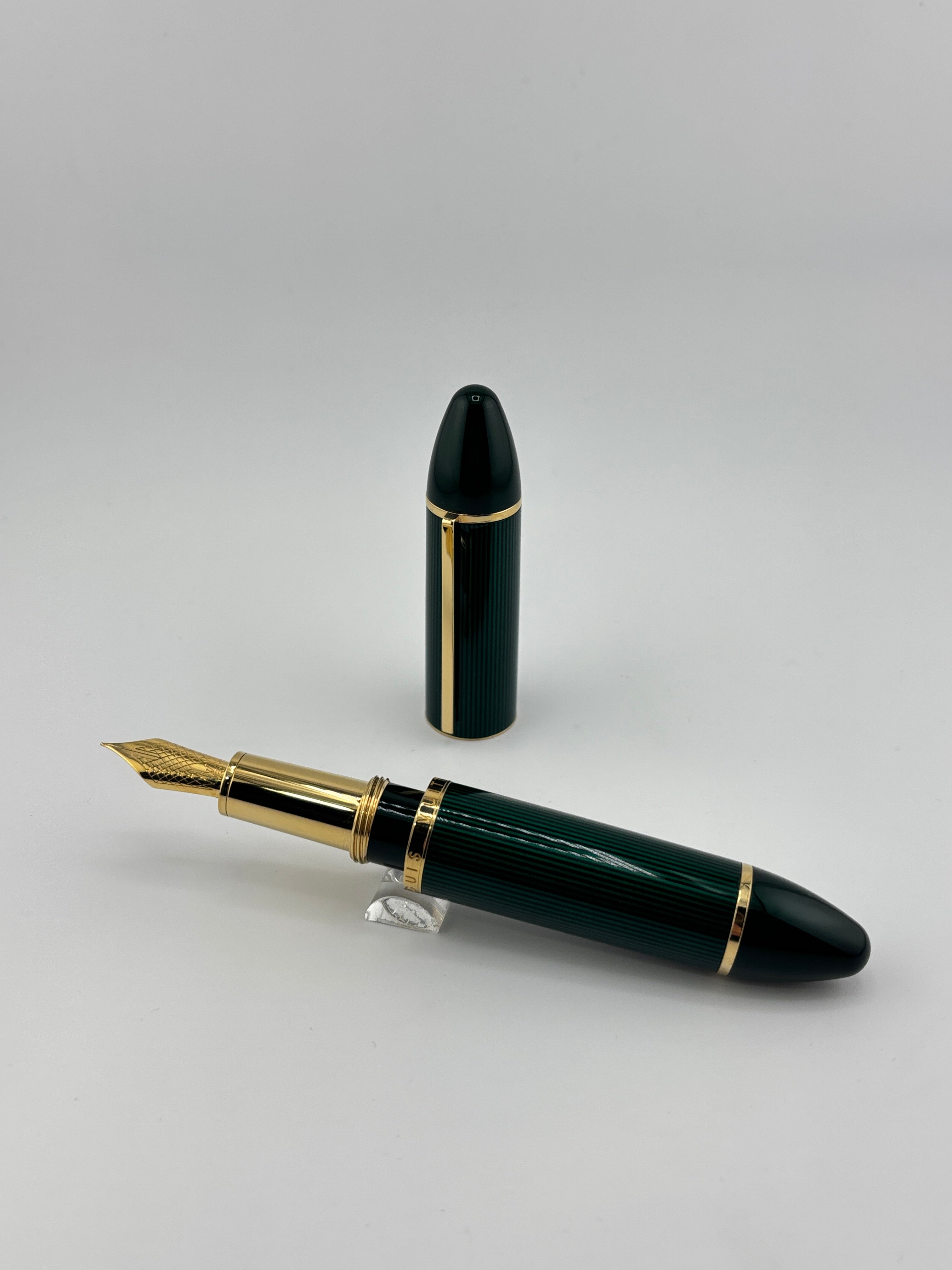 Louis Vuitton Green Striped Lacquered Cargo Fountain Pen - Medium