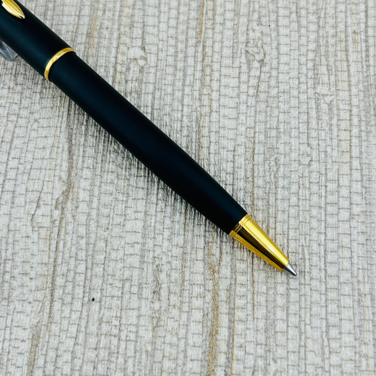 Parker Insignia Matte Black Gold Trim - Ballpoint Pen