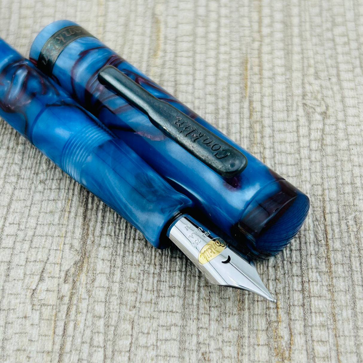 Conklin Endura Blue Two-Tone 18k Gold Nib - Fountain Pen
