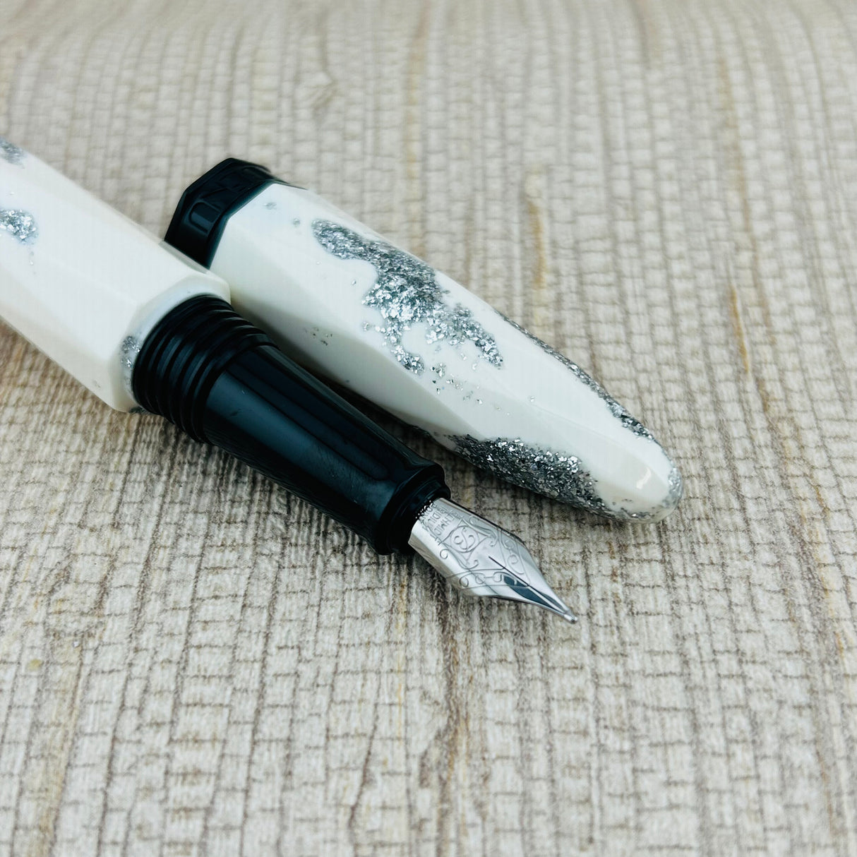 Benu Briolette - Fountain Pen
