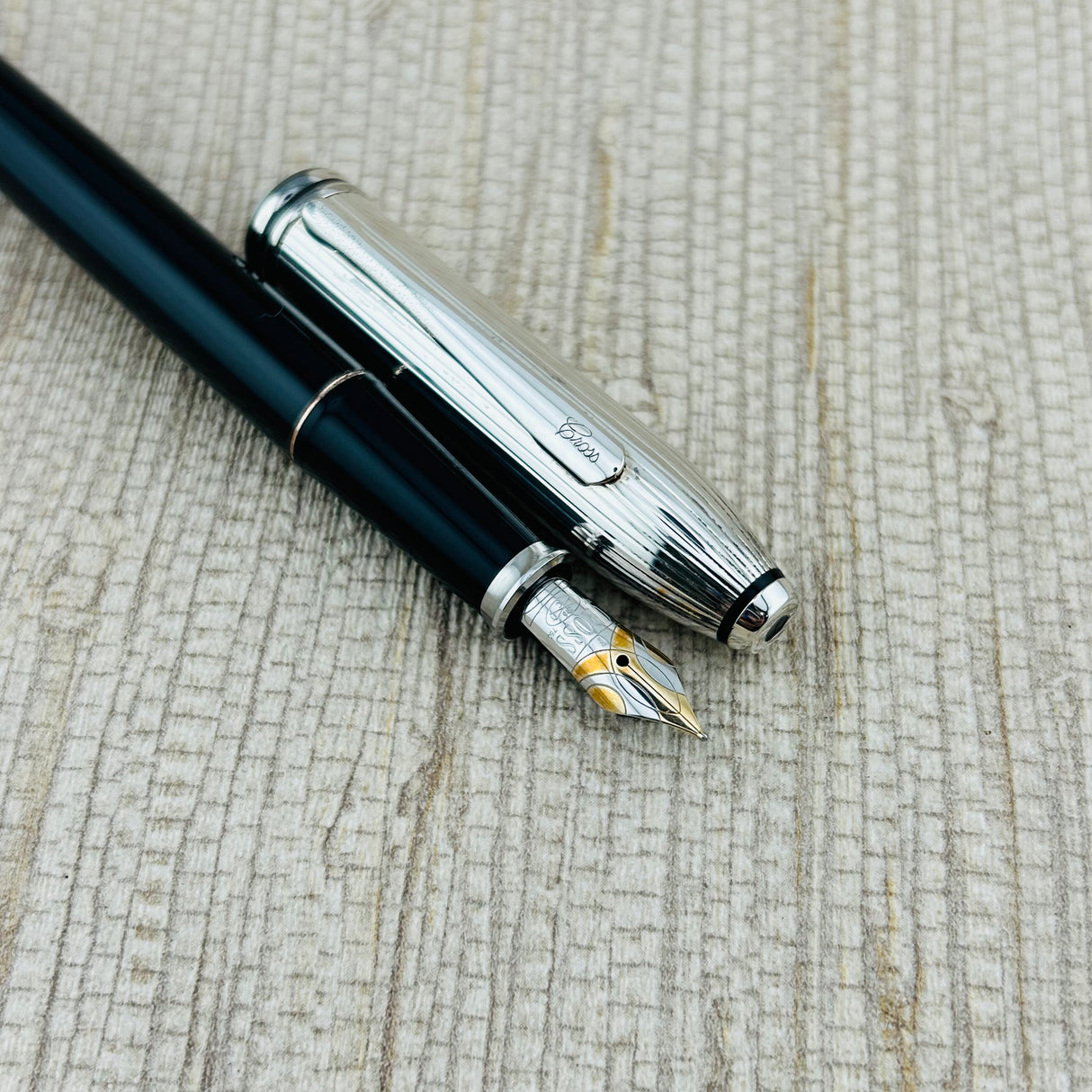 Cross Townsend Black with Line Silver Cap - Fountain Pen
