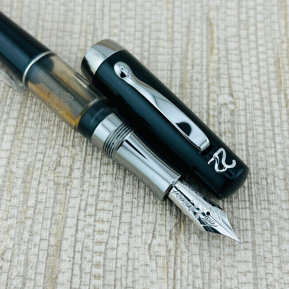 Stipula Ventidue 22  Black #030/351 - Fountain Pen