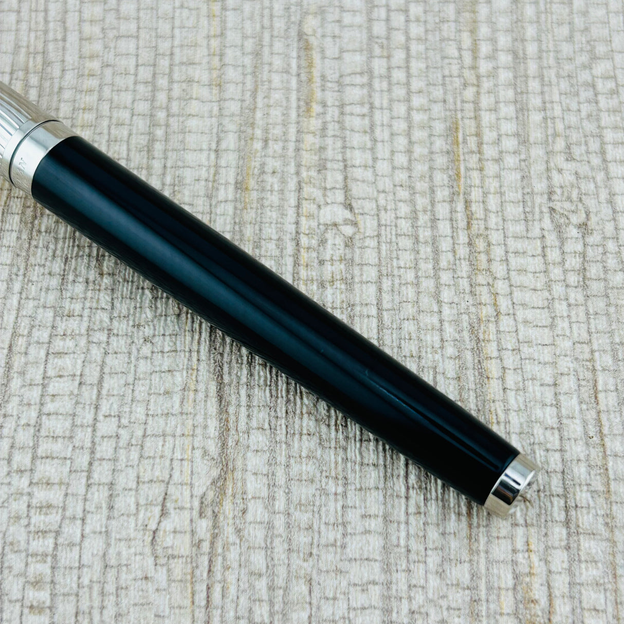 Waterman Hemisphere Deluxe Metal Black - Fountain Pen