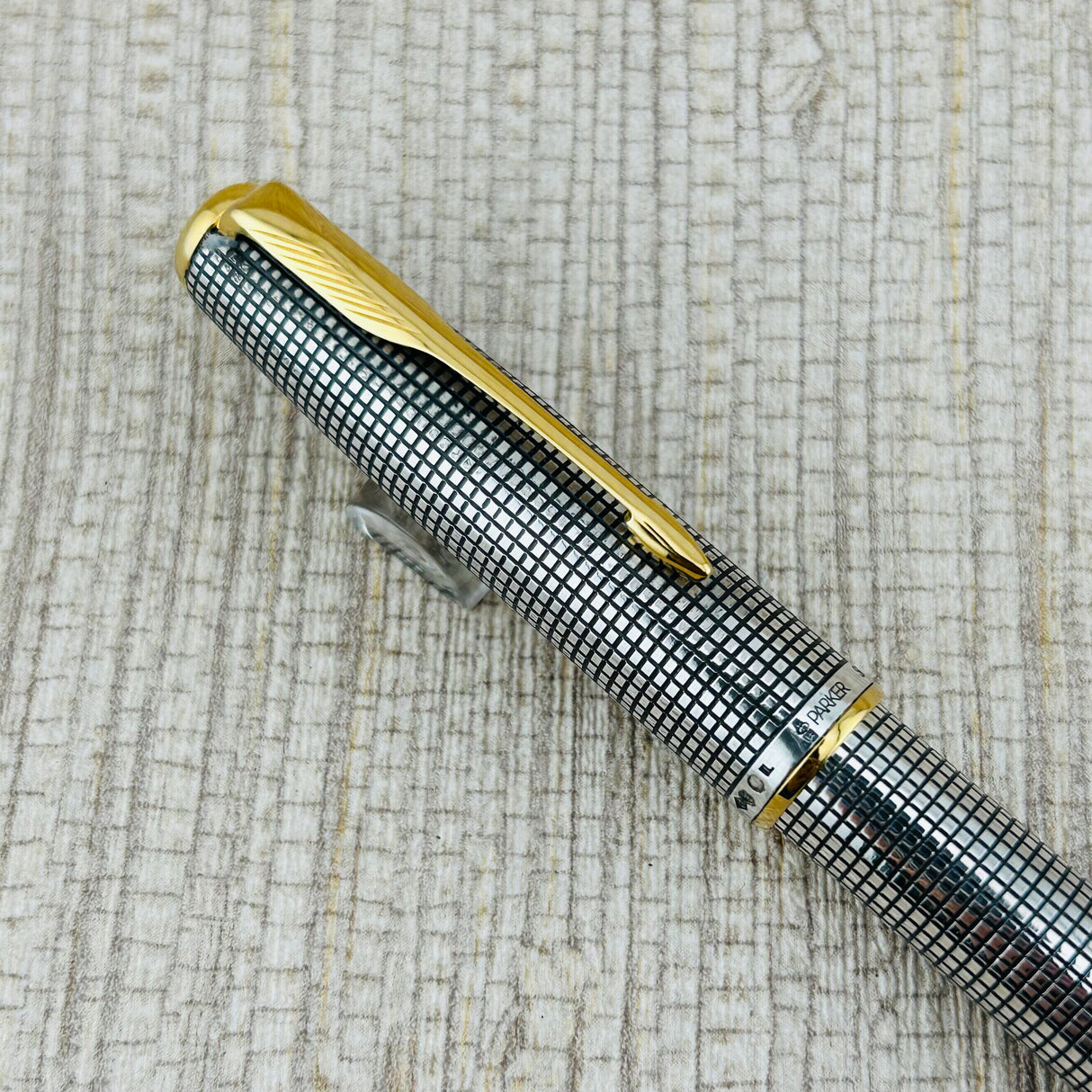 Parker Sonnet Sterling Silver Cisele Cross Hatch - Fountain Pen