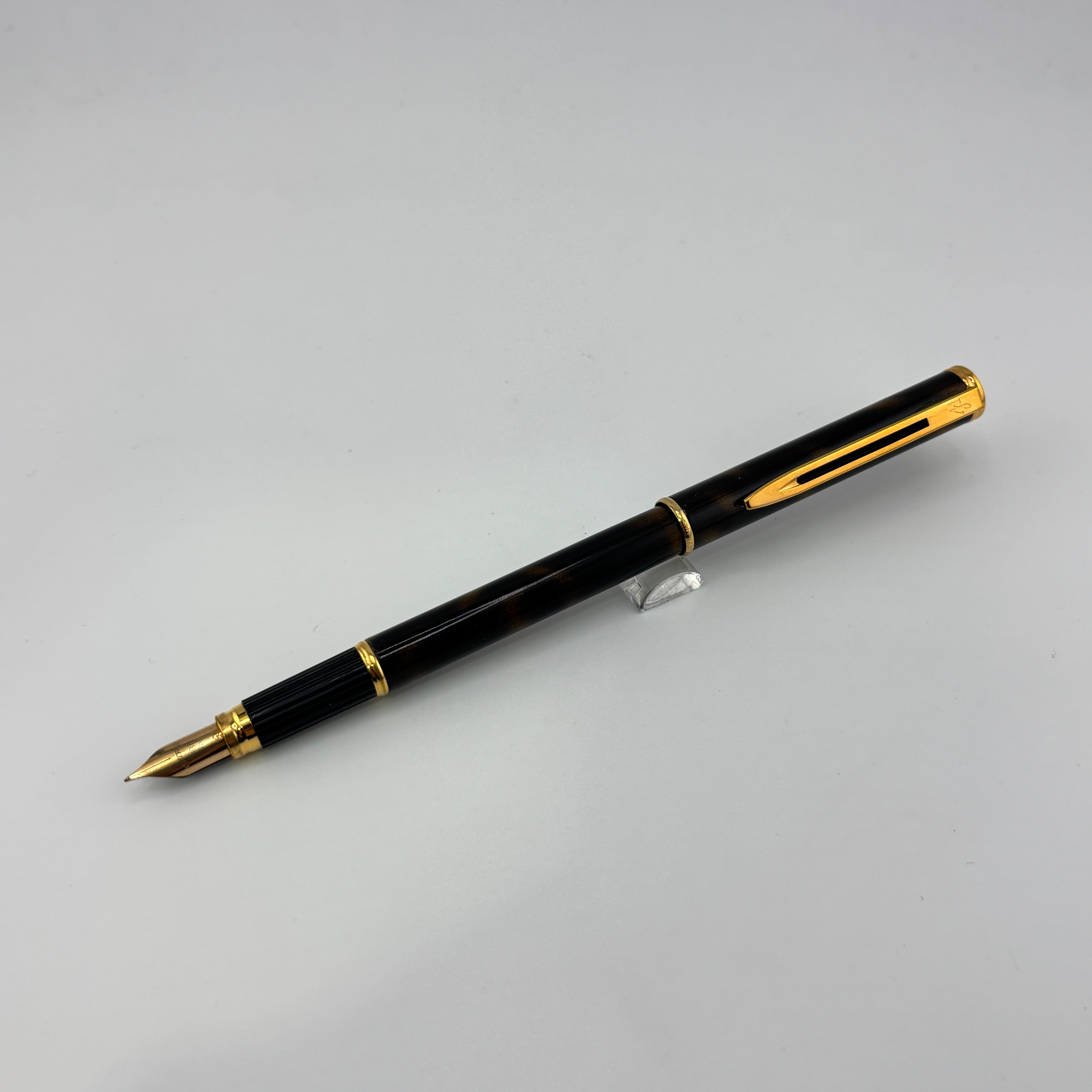 Waterman Executive Brown Tortoise 18K gold nib - Fountain Pen