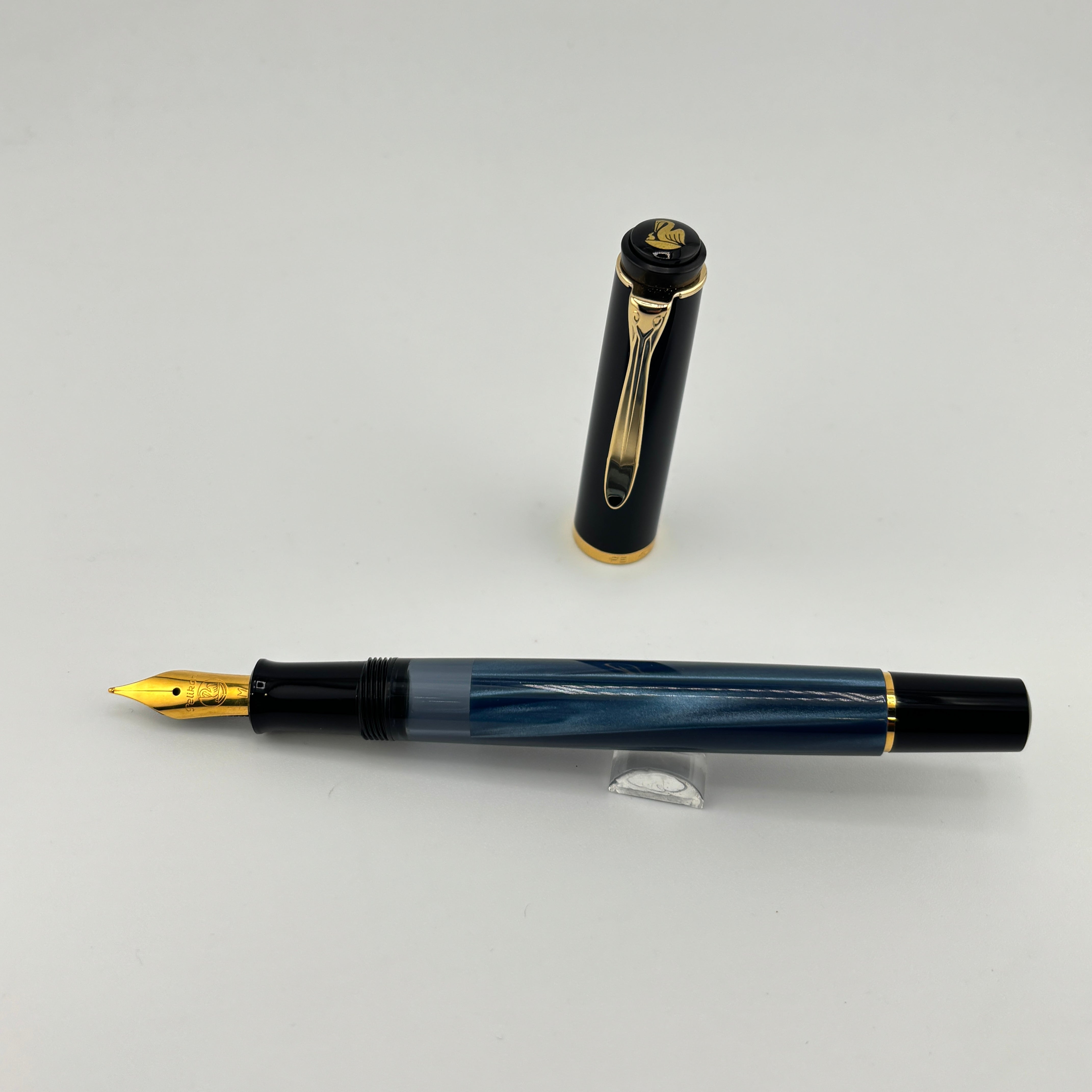 Pelikan M200 Blue Marbled 万年筆 Pelikan M200 Blue Marble - Fountain Pen – Fountain Pen Hospital