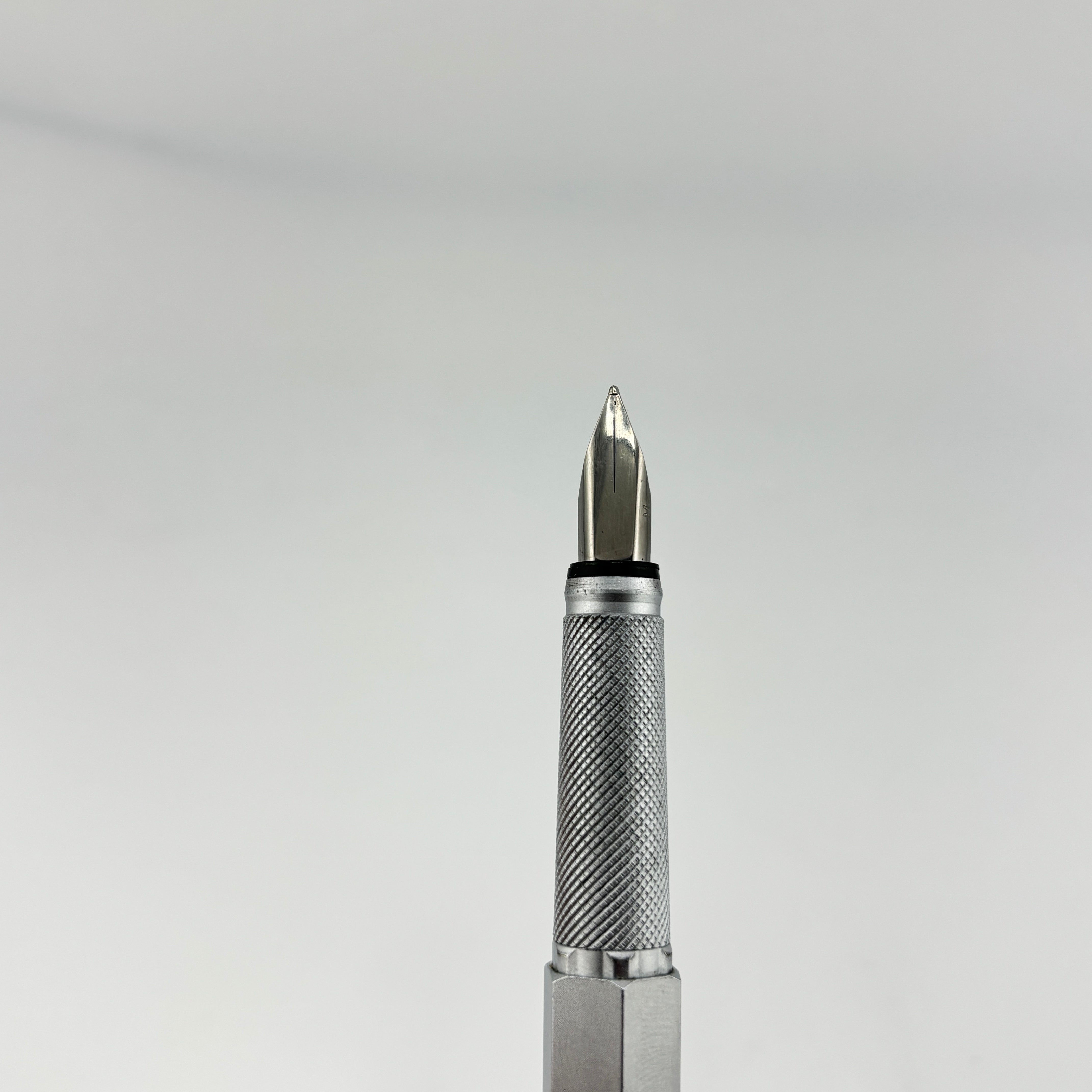 Rotring 600 Silver - Fountain Pen – Fountain Pen Hospital