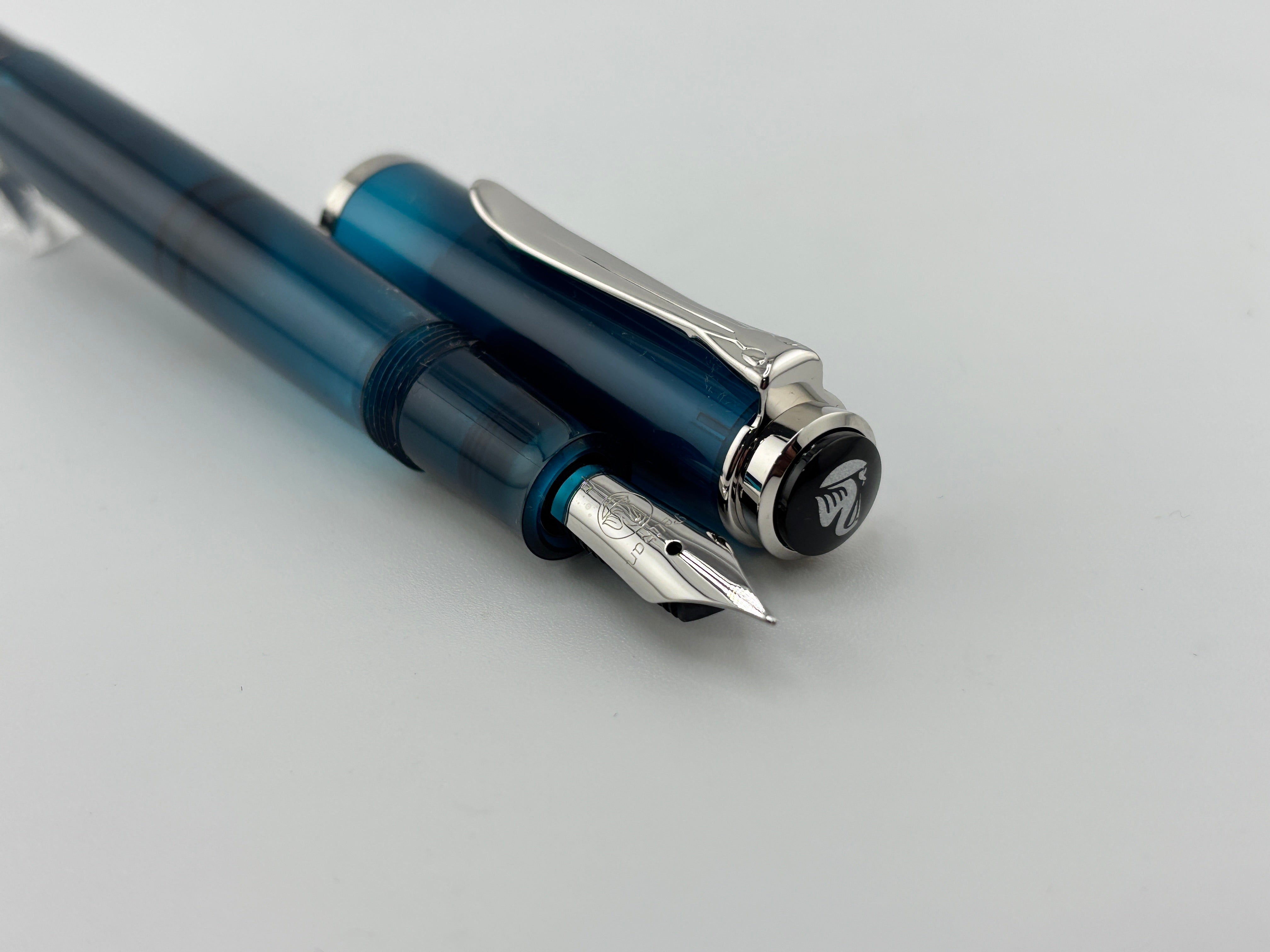 Pelikan M205 Aquamarine 2016 Special Edition Transparent Fountain