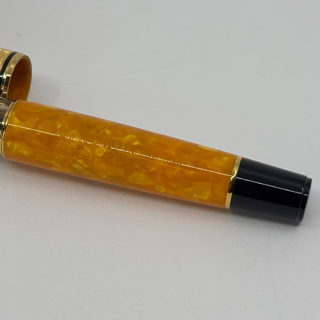 Aurora Optima Marbled Orange Sole Limited Edition Fountain Pen - Flexible Extra Fine 18kt Gold Nib