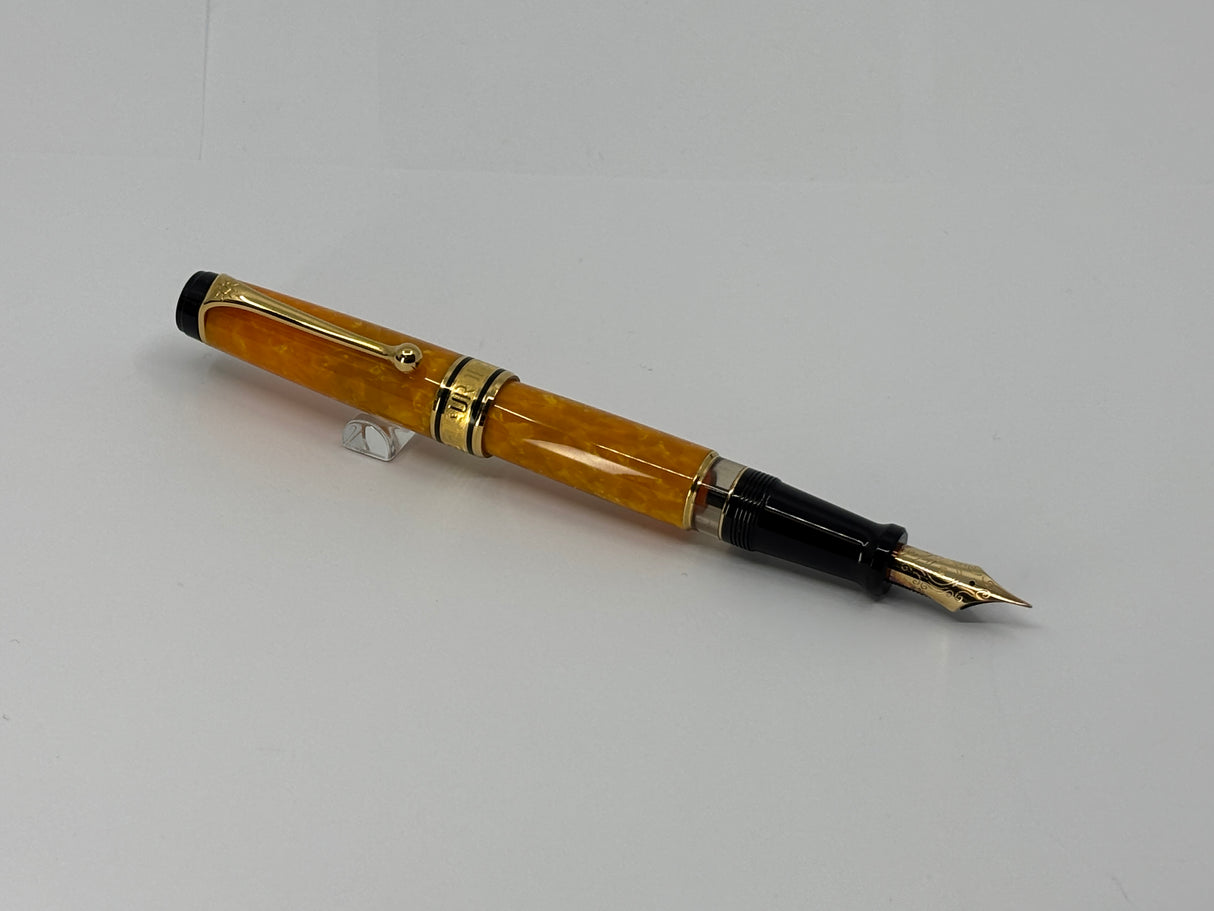 Aurora Optima Marbled Orange Sole Limited Edition Fountain Pen - Flexible Extra Fine 18kt Gold Nib