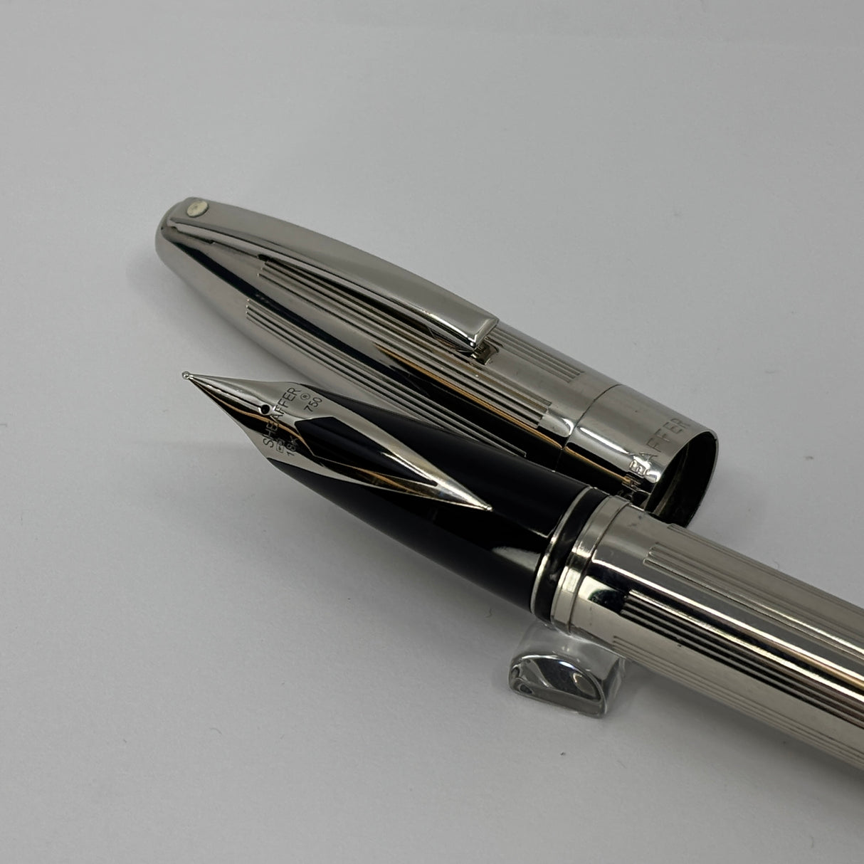 Sheaffer Legacy II Fountain Pen - Platinum-Plated Etched  Vertical Line Design - Fine 18kt Gold Nib