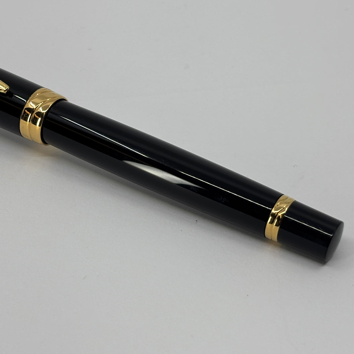 Waterman Liaison Black Resin Fountain Pen-STUB 18kt Gold Nib