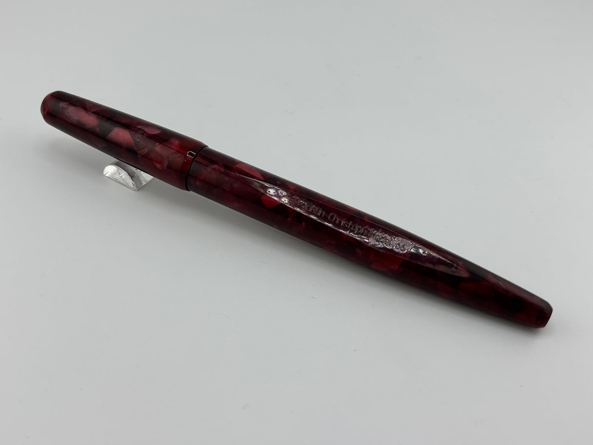 Franklin-Christoph Model 66 Septagonal Marbled Burgundy Fountain Pen  - Fine 14kt Gold  Nib