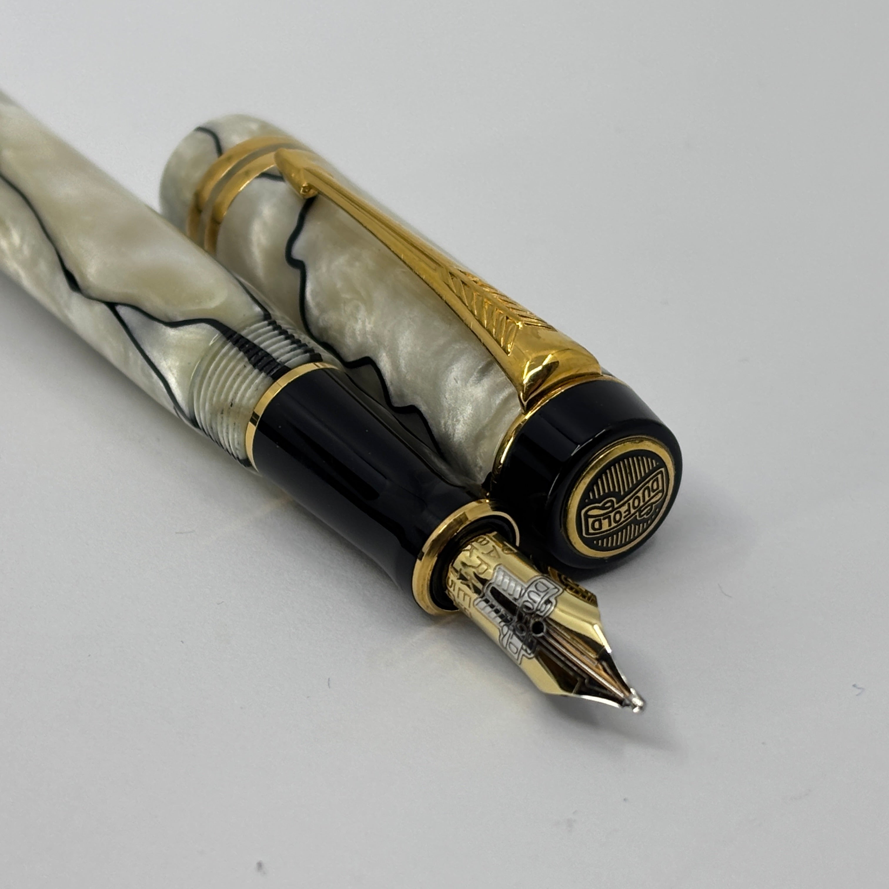 Parker Duofold International (Standard Size) Pearl & Black