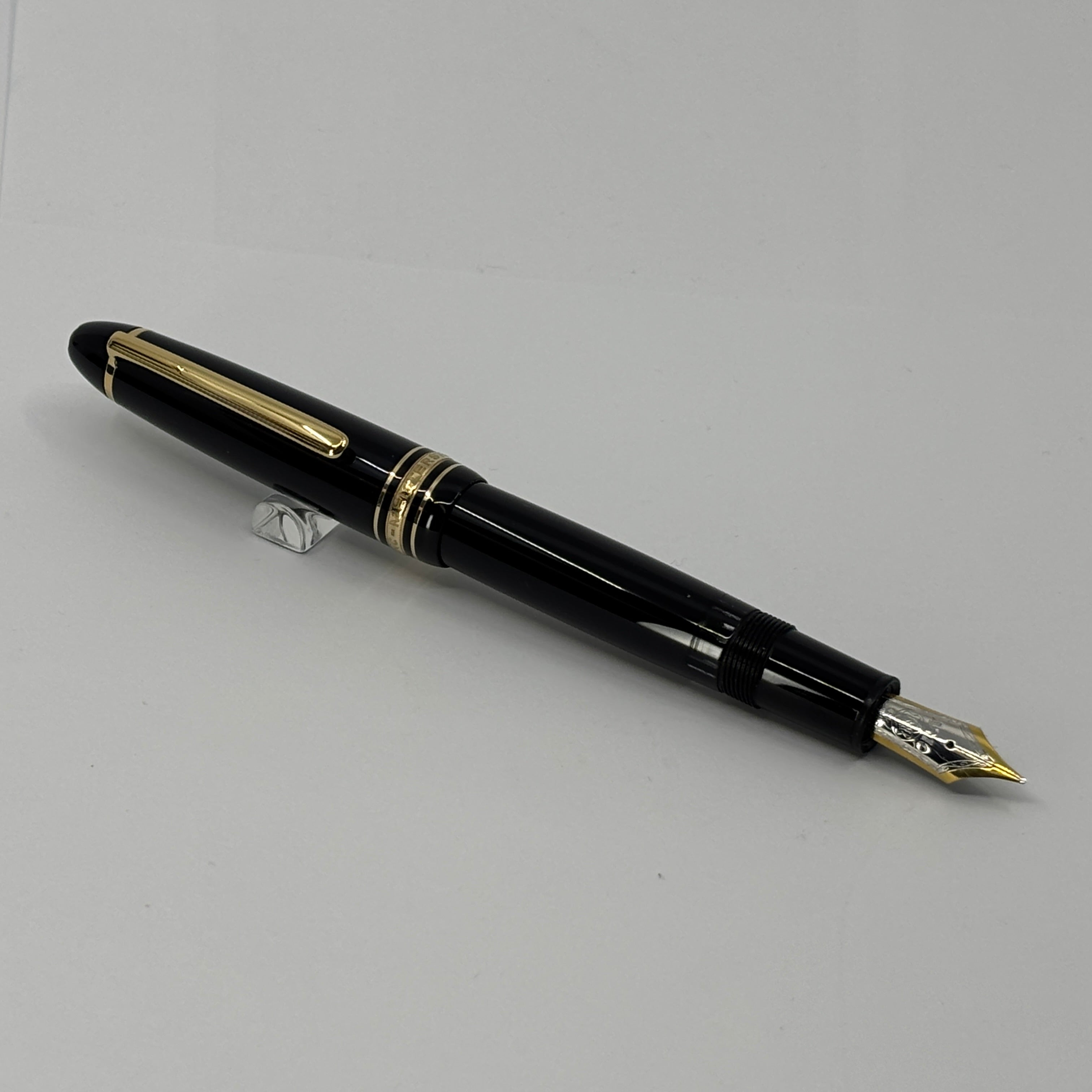 Montblanc #146 Black Resin LeGrand Meisterstuck Fountain Pen