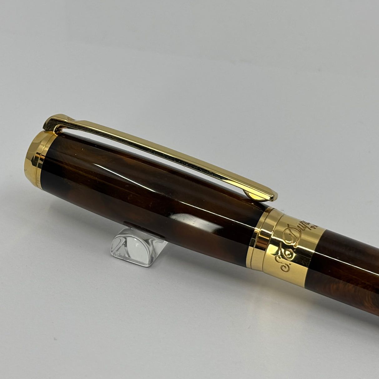 S.T. DuPont Large Line D Atelier Fountain Pen - Marbled Brown/Amber Lacquer -Medium 14kt Gold Nib