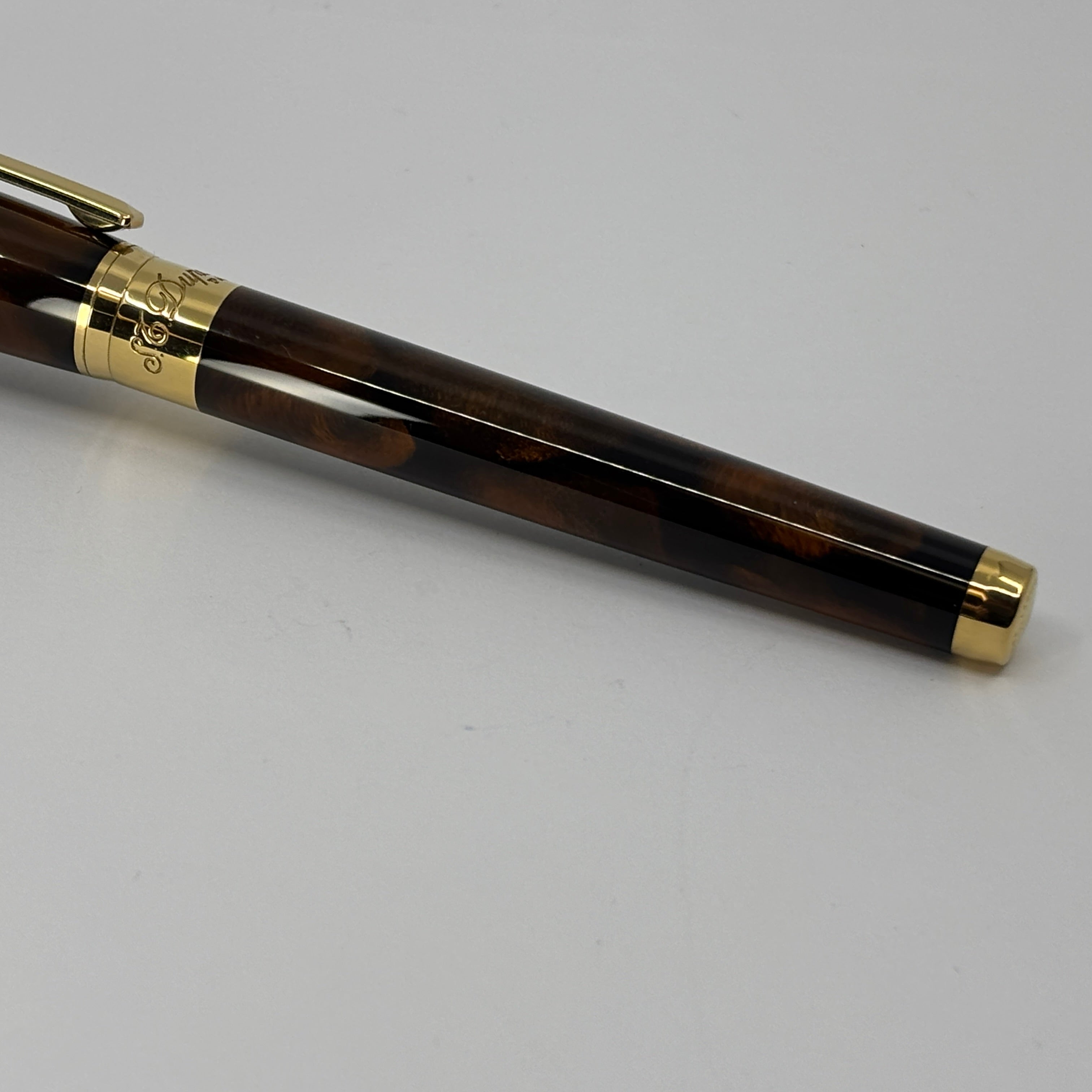 S.T. DuPont Large Line D Atelier Fountain Pen - Marbled Brown