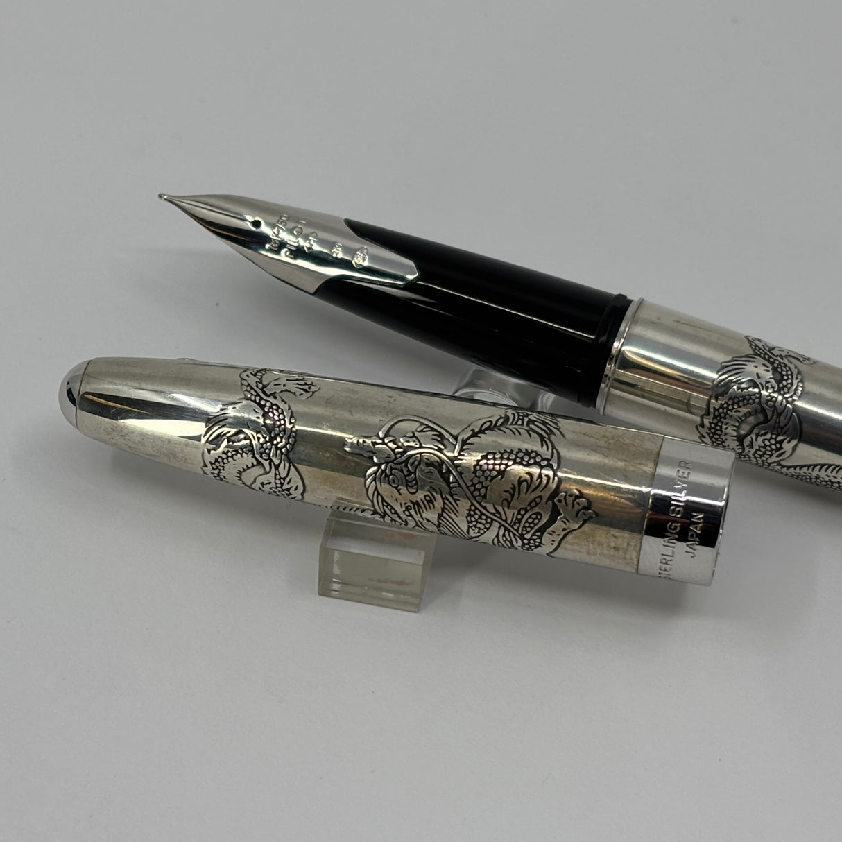 Pilot Sterling Silver Dragon Fountain Pen - Medium 18kt Gold Nib