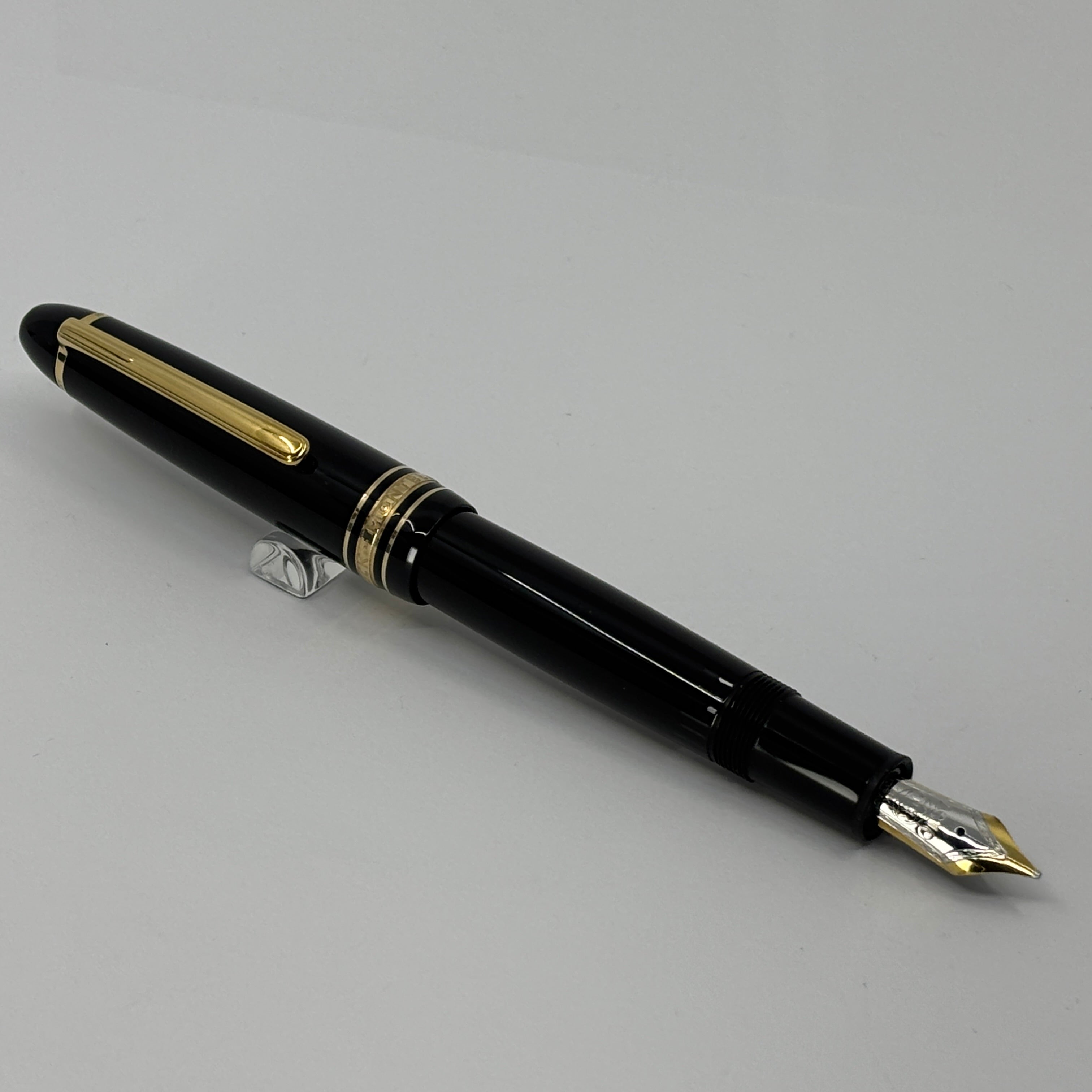Montblanc #146 Black Resin LeGrand Meisterstuck Fountain Pen