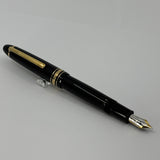 Montblanc #146 Black Resin LeGrand Meisterstuck Fountain Pen  - Medium 18kt Gold Nib (Generally Sold with 14kt Nib)