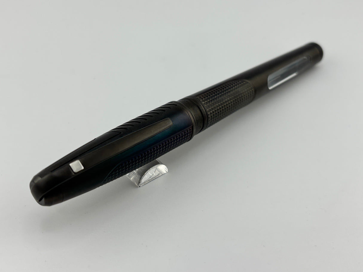 S.T. Dupont James Bond 007 PVD Gunmetal Finish  Limited Edition Fountain Pen - Fine 18kt Gold Nib