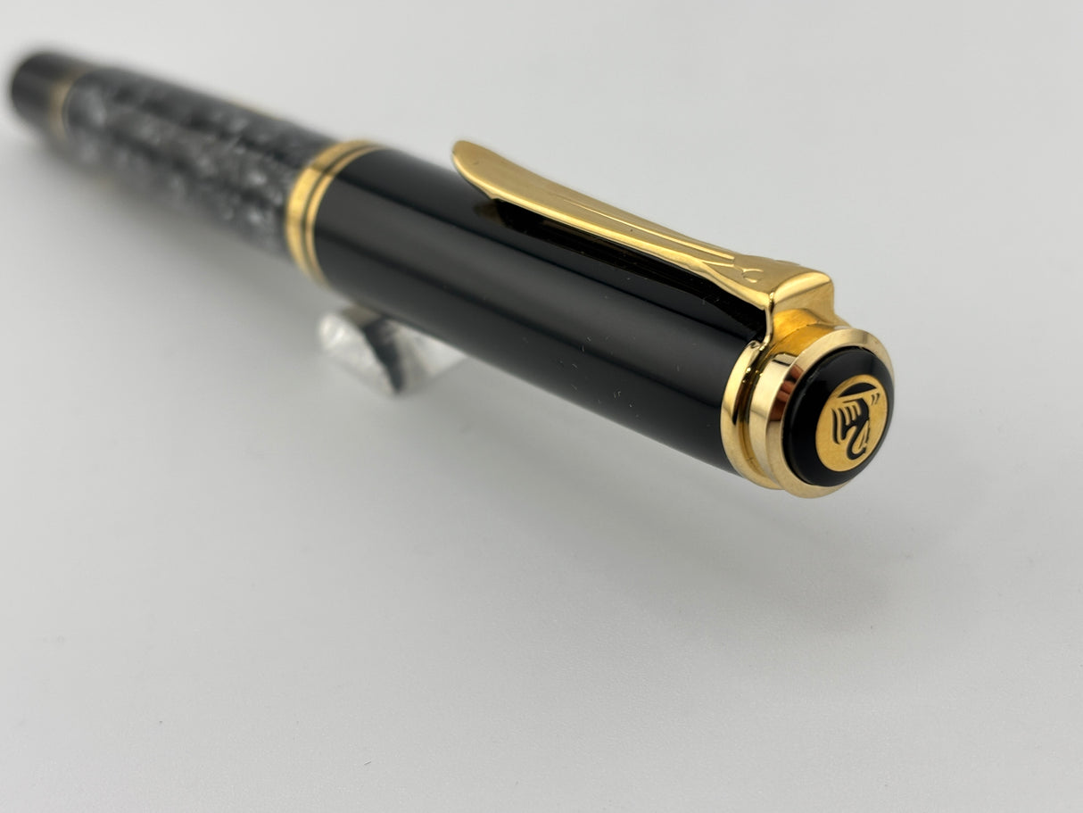 Pelikan M815 Wall Street Limited Edition Fountain Pen - Medium 18kt Gold Nib