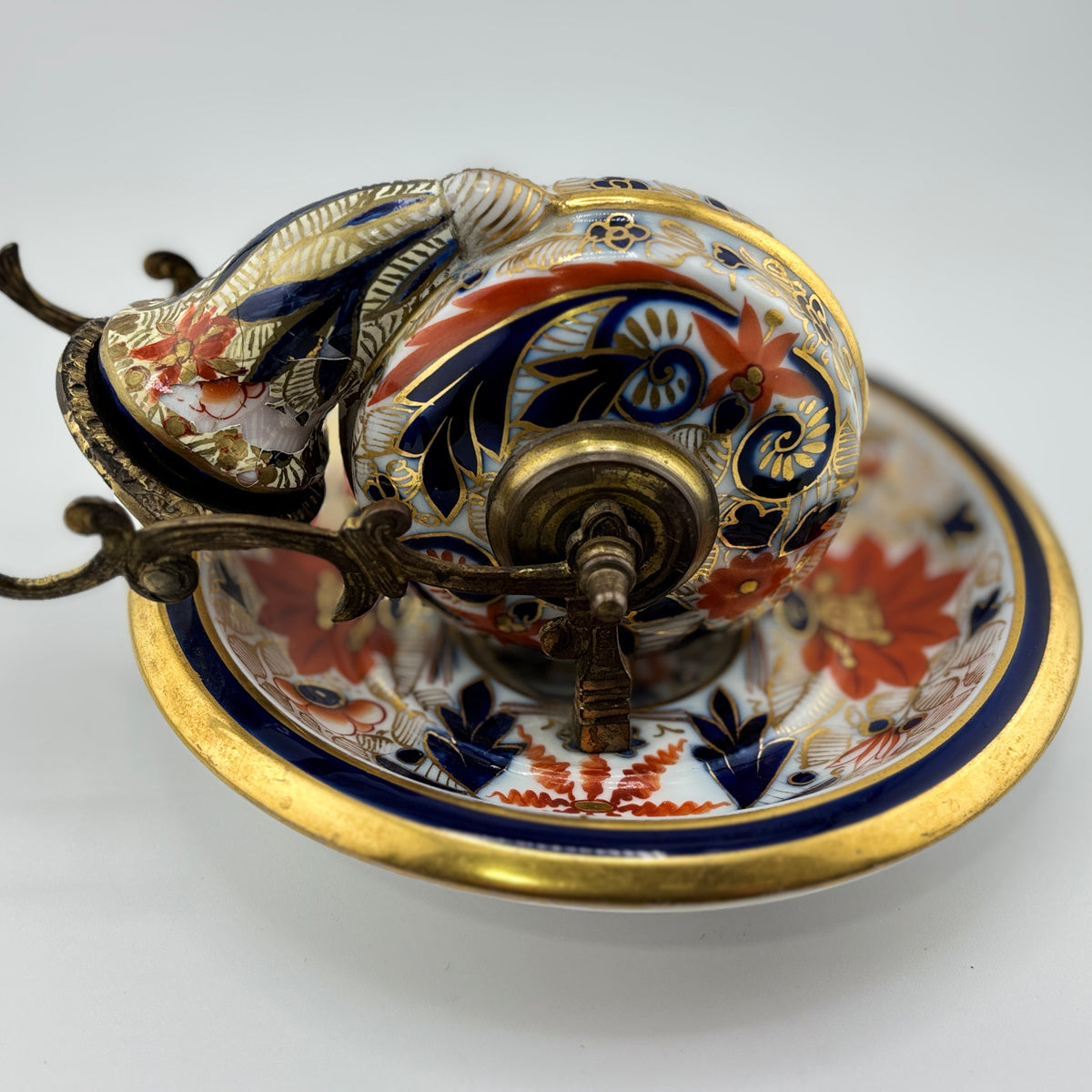 Inkwell Vintage circa 1880 excellent condition - represents a shell ...