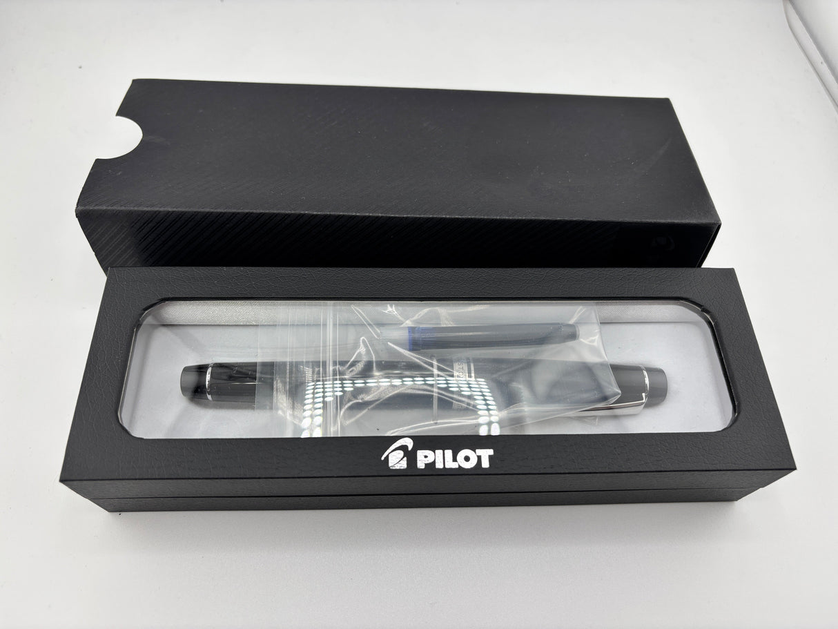 Pilot Custom Heritage 912 Black Rhodium Trim Fountain Pen - Fine Medium 14K Gold Nib