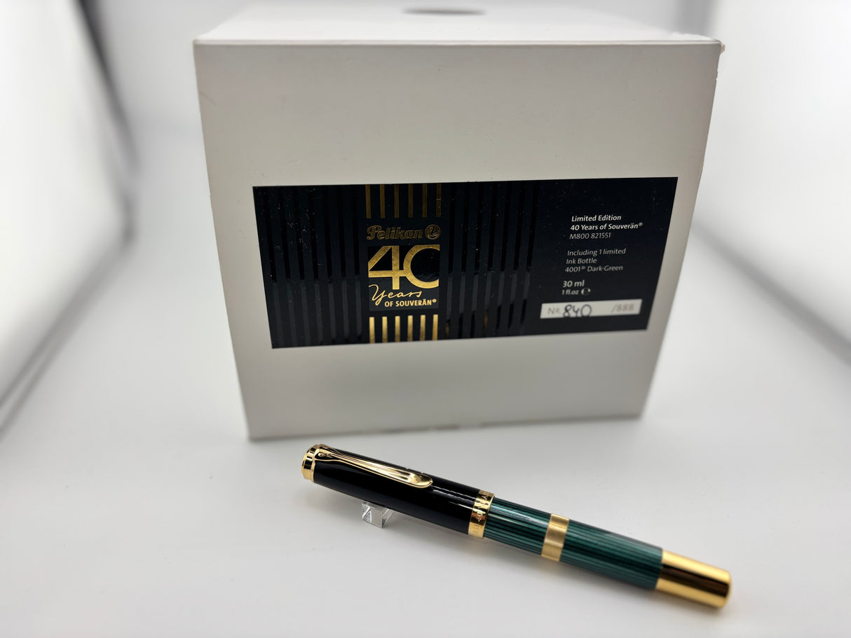 Pelikan Souverän M800 Fountain Pen Celebrating 40 Years of Souverän Limited Edition - Medium 18kt Gold Nib