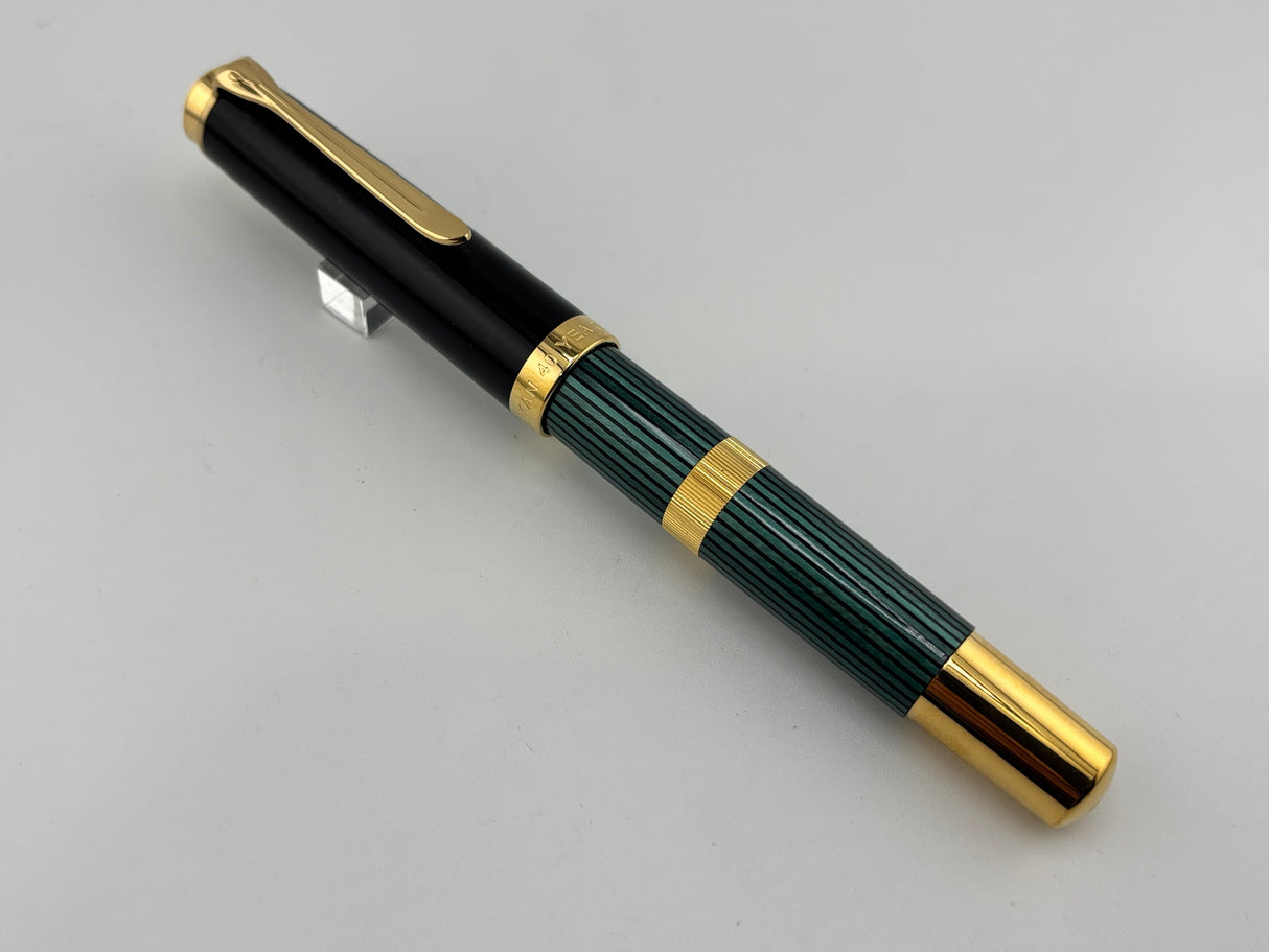 Pelikan Souverän M800 Fountain Pen Celebrating 40 Years of Souverän Limited Edition - Medium 18kt Gold Nib