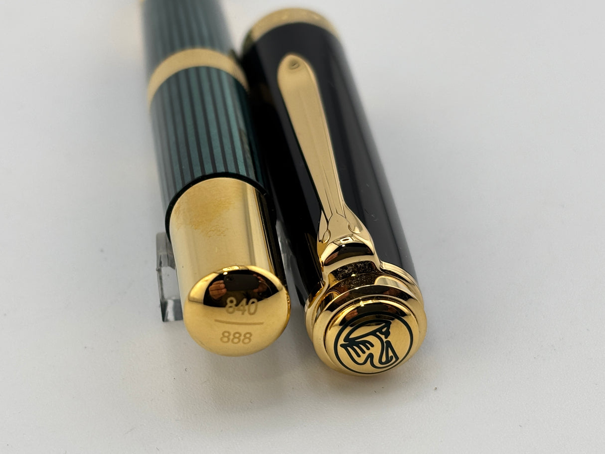 Pelikan Souverän M800 Fountain Pen Celebrating 40 Years of Souverän Limited Edition - Medium 18kt Gold Nib