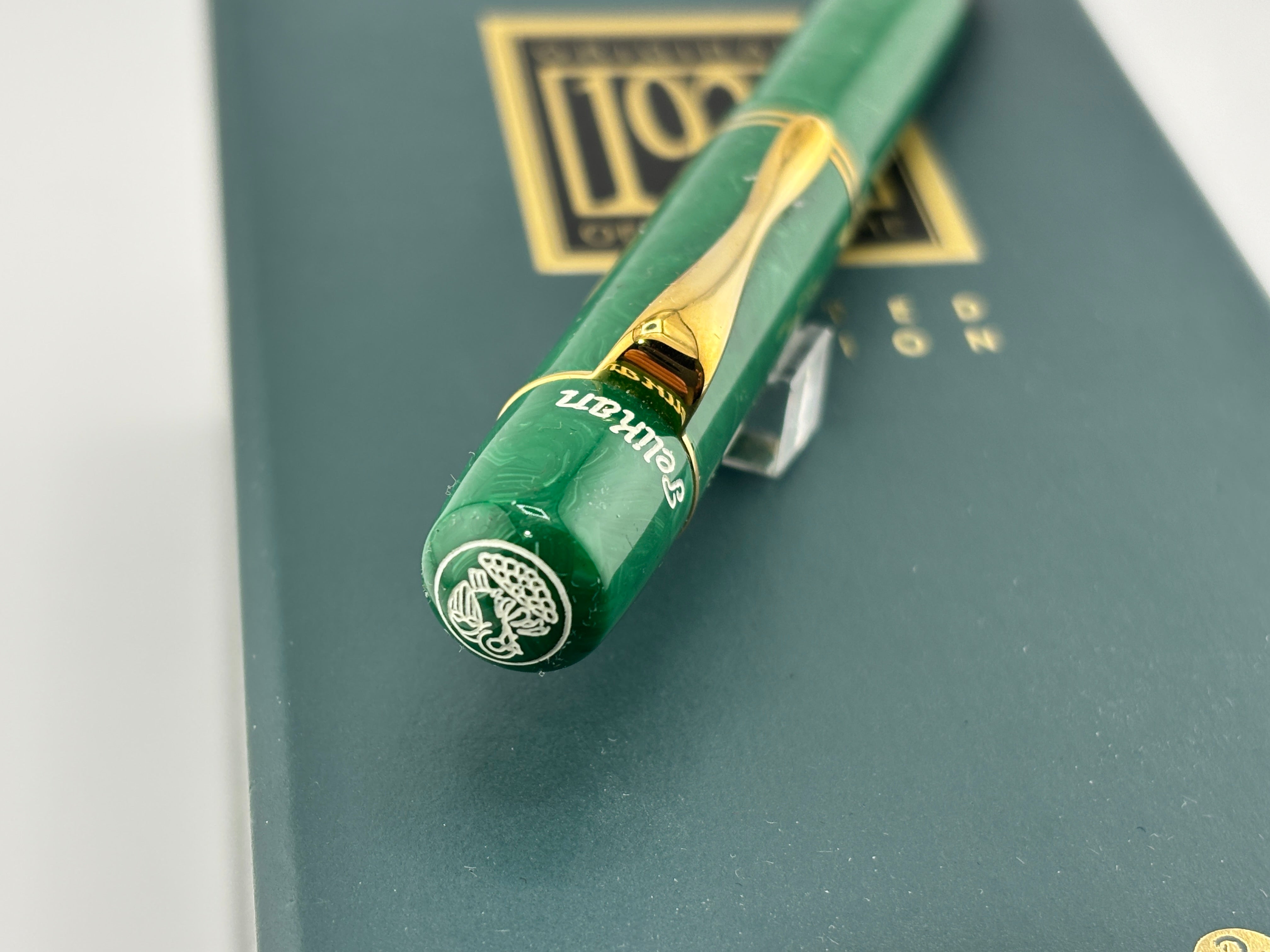 Pelikan ペリカン　1935 green F-nib Pelikan 