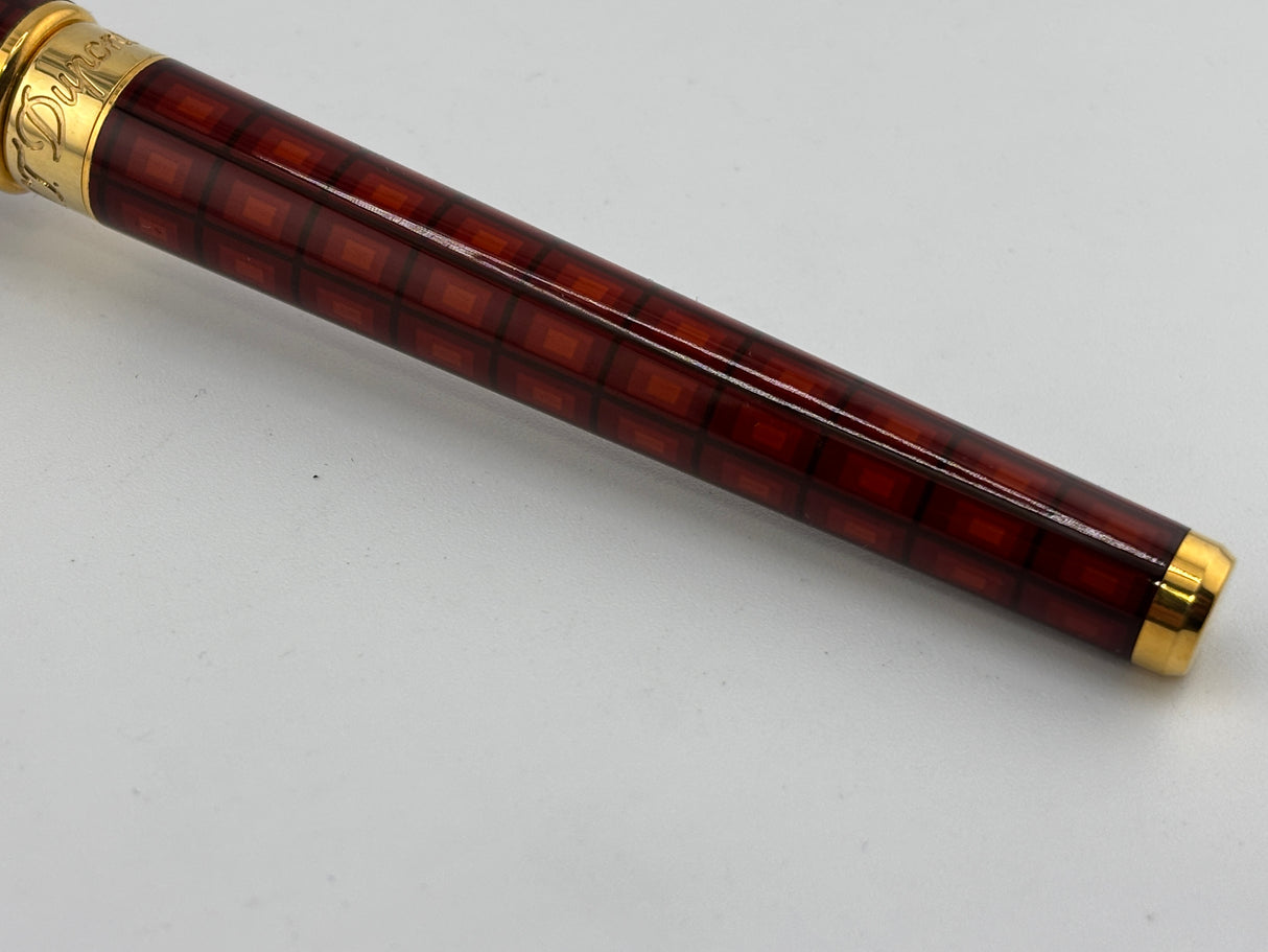 S.T. DuPont Olympio Vertigo  Laque de Chine Fountain Pen - Medium 18kt Gold Nib