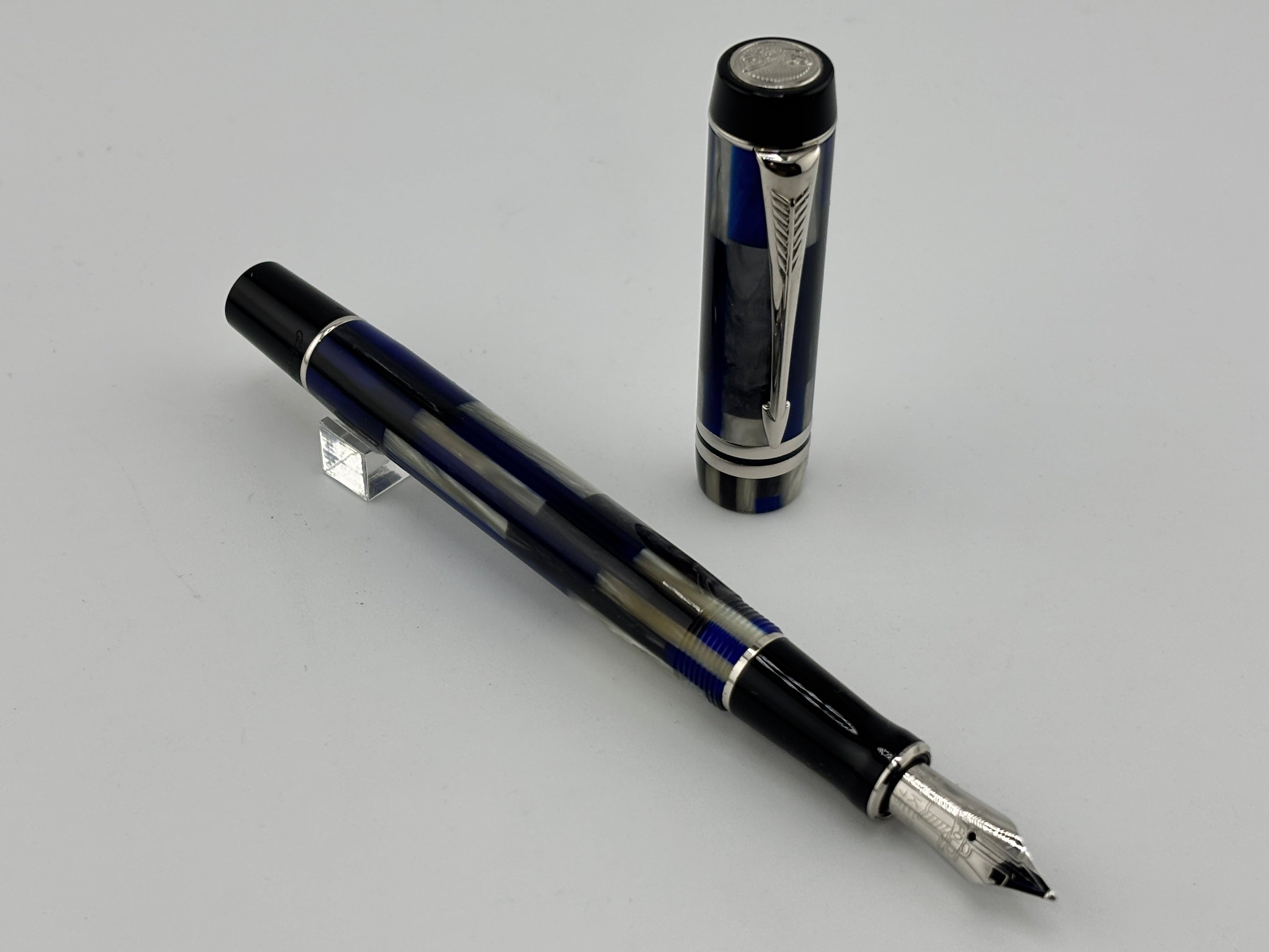 Parker Duofold Special Edition International Mosaic Blue Fountain