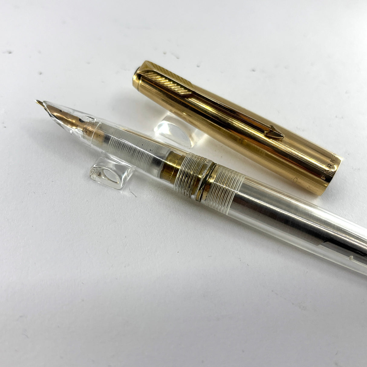Parker 61 made in England  - Clear Demonstrator - 14k gold nib double broad