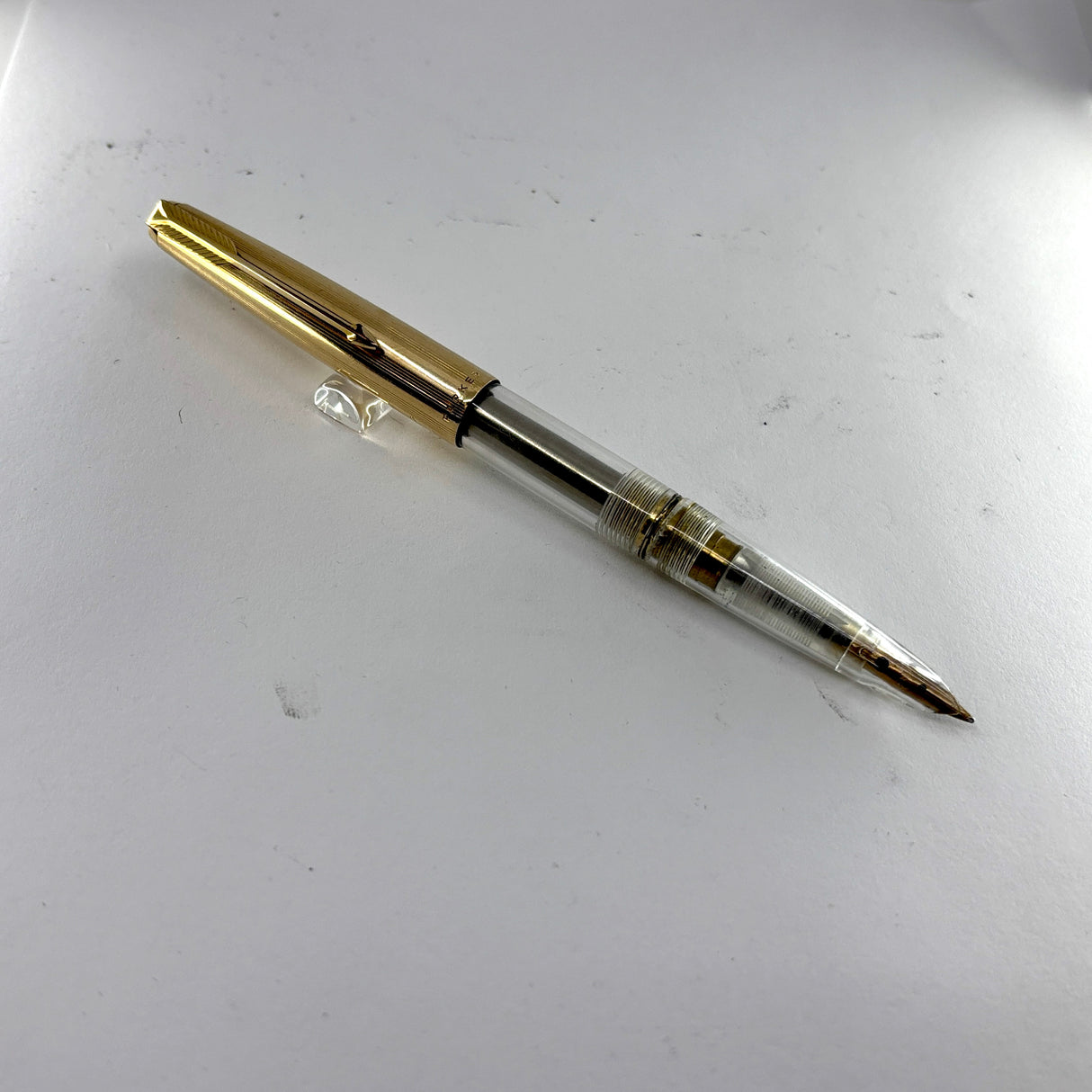 Parker 61 made in England  - Clear Demonstrator - 14k gold nib double broad