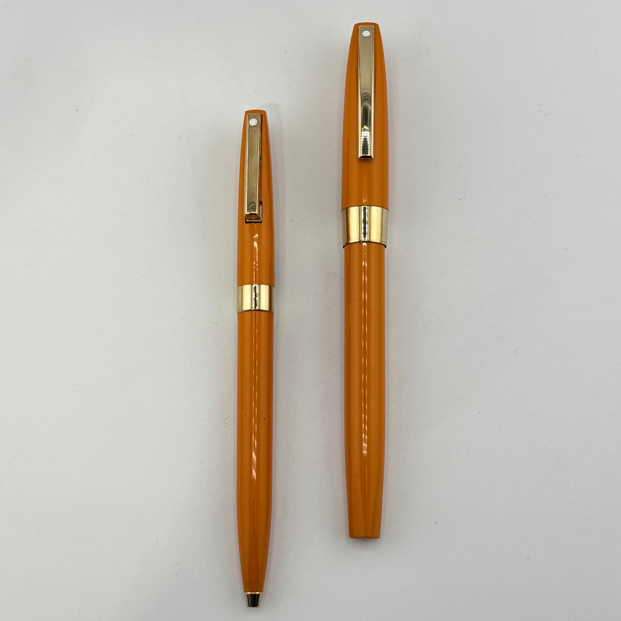 Sheaffer Imperial set Cadmium yellow roller ball and ball pen