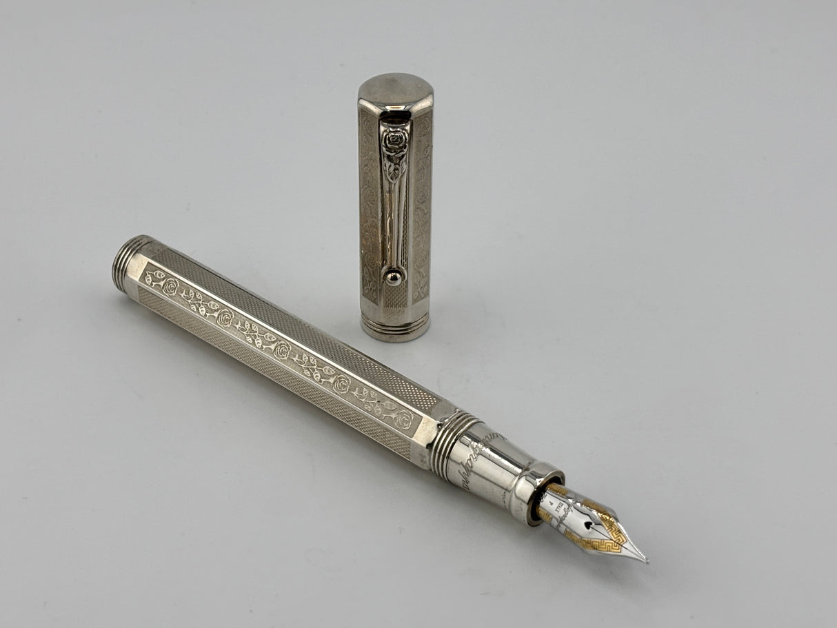 Montegrappa  War of the Roses York Special Edition Faceted .925 Sterling Silver  Fountain Pen - Fine 18kt Gold Nib