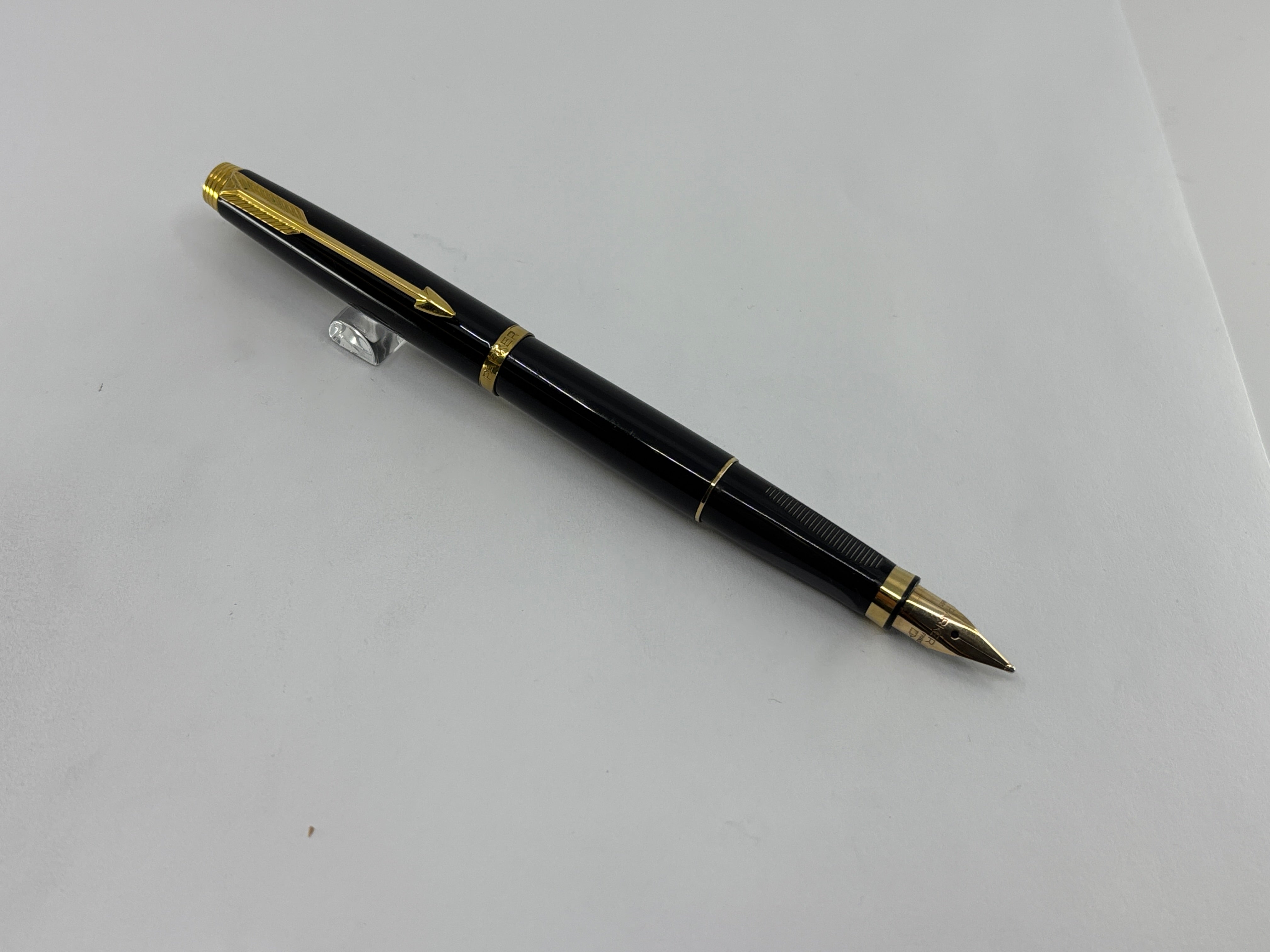Parker 75 black lacquer gold trim Broad Nib - Original converter