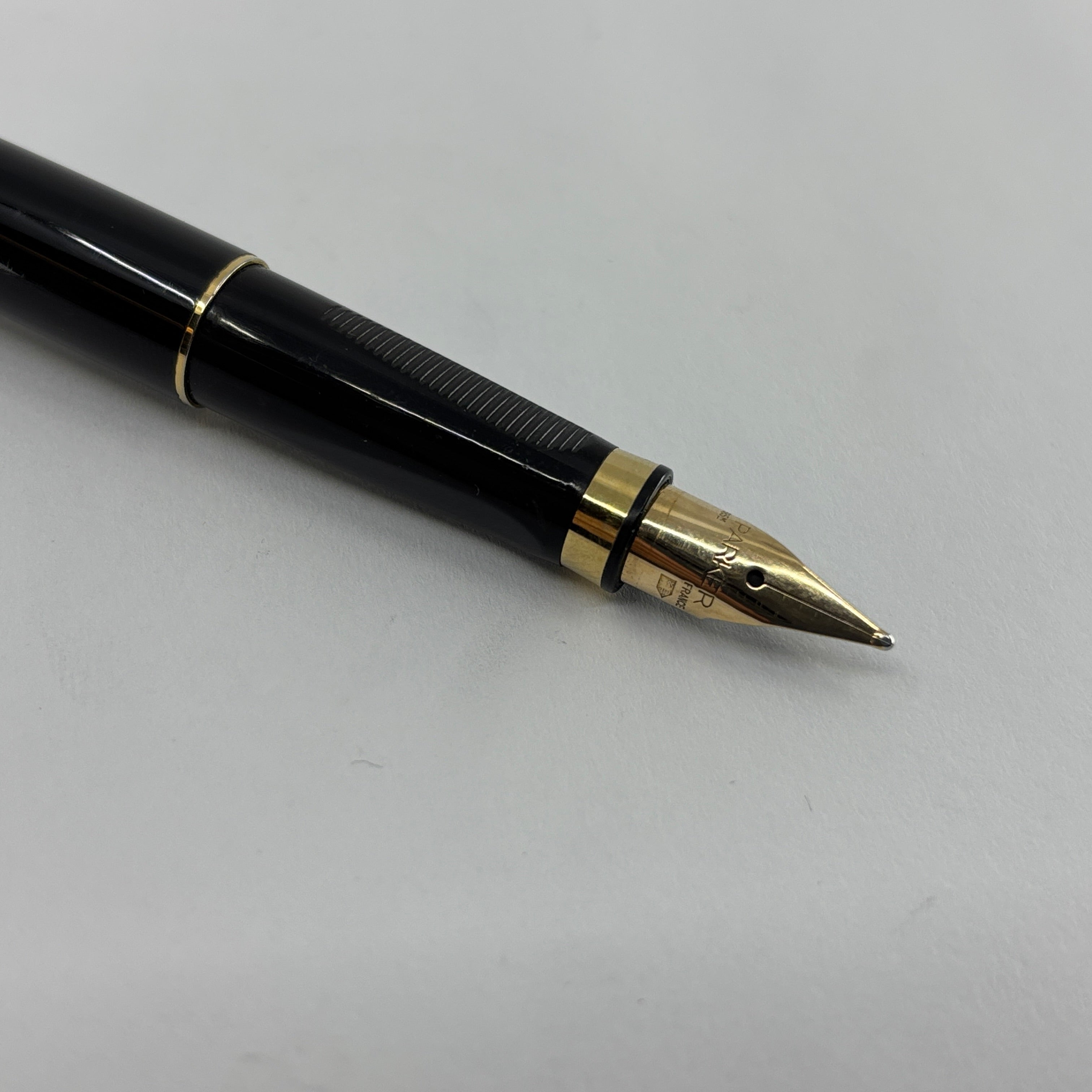 Parker 75 black lacquer gold trim Broad Nib - Original converter
