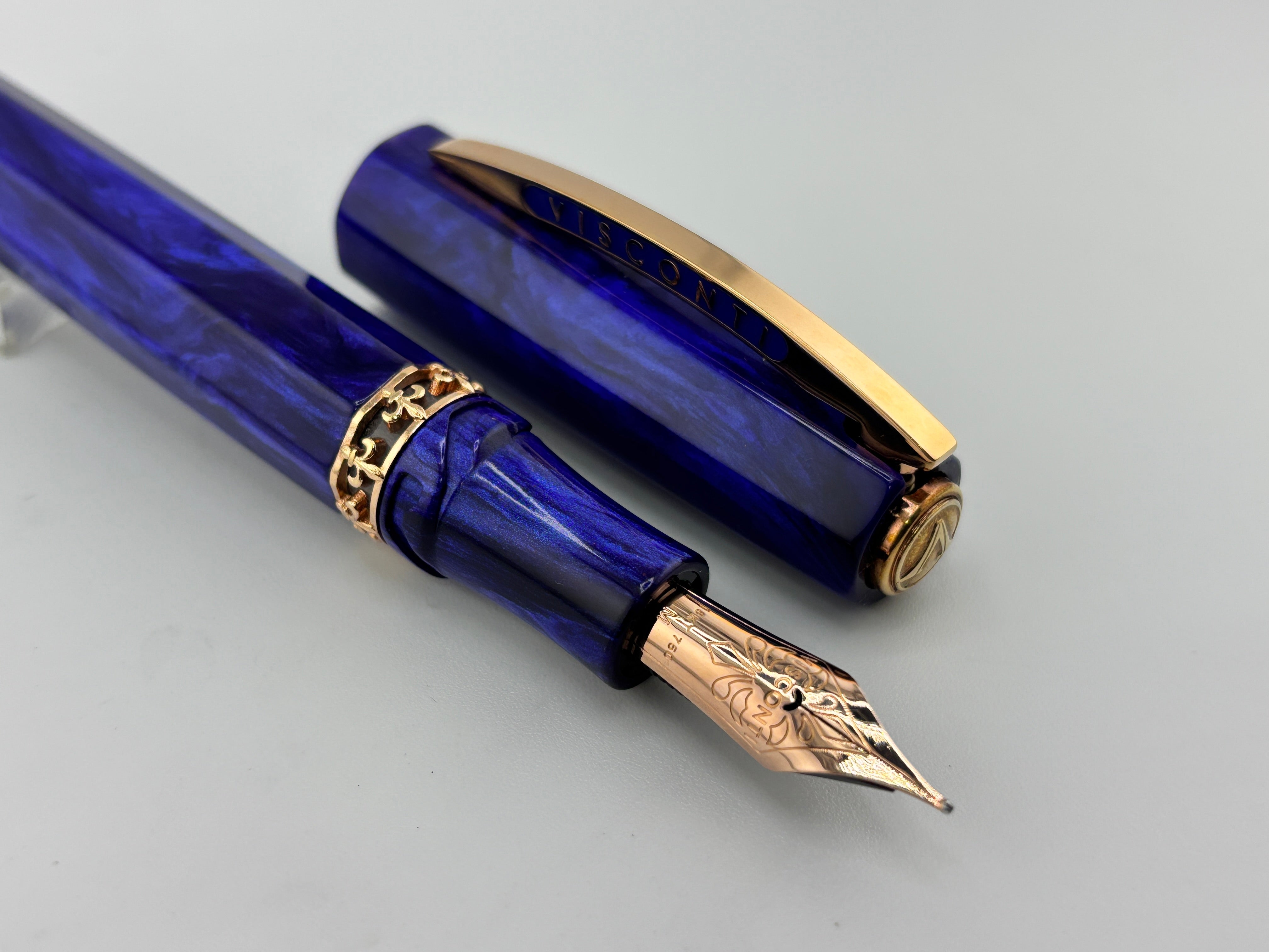 Visconti Medici Limited Edition Viola Fountain Pen - Flexible