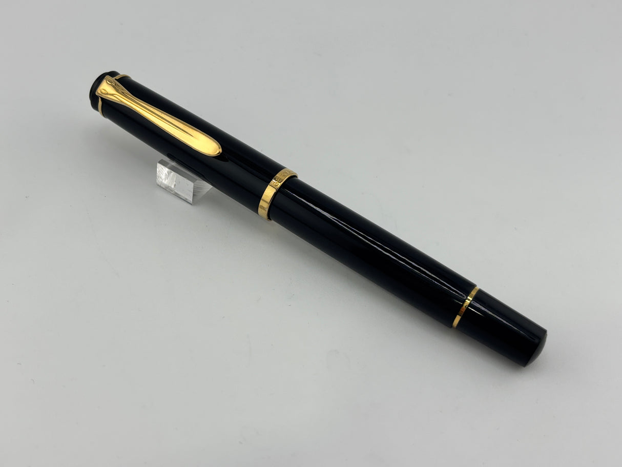 Pelikan R200 Black gold trim - Roller Ball