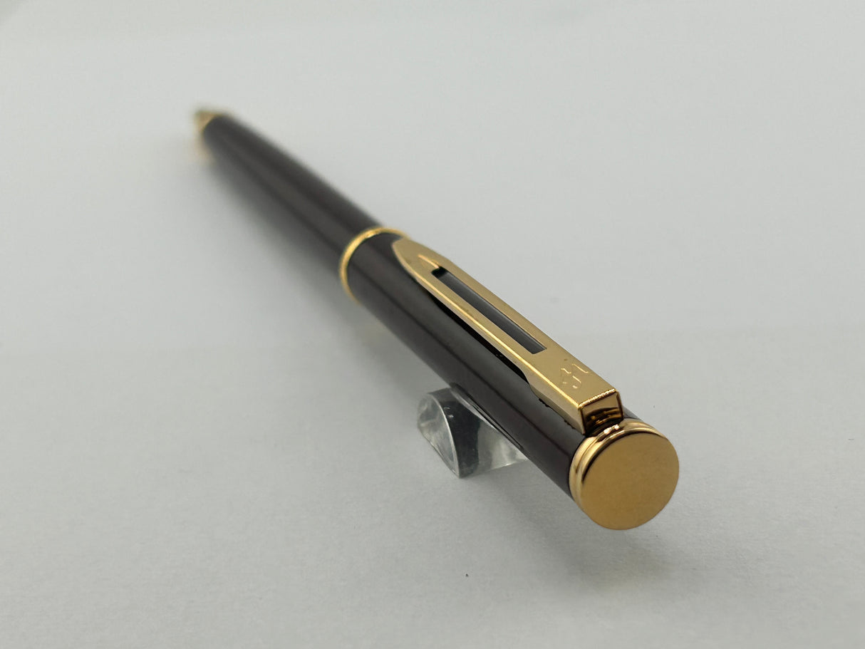 Waterman Executive Black Lacquer Gold Plated Trim -Ball Pen