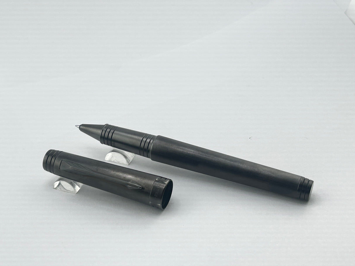 Parker Premier Monochrome Black Edition - Roller Ball