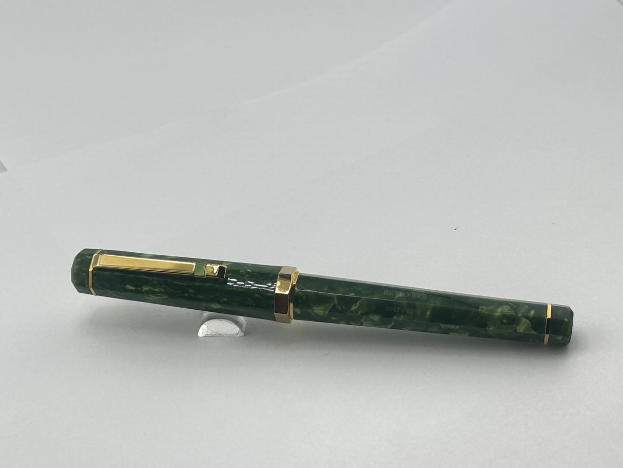Retro 51 Double-Eight Green Celluloid Gold trim Limited edition 017/1951 -  Roller Ball