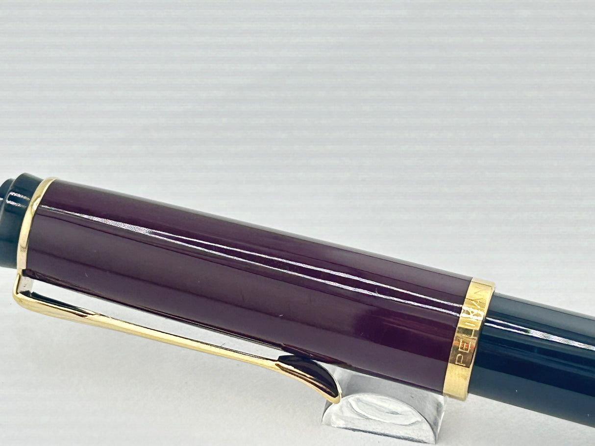 Pelikan M200 Black Barrel and Burgundy Cap and ends Fountain Pen Gold Plated Trim