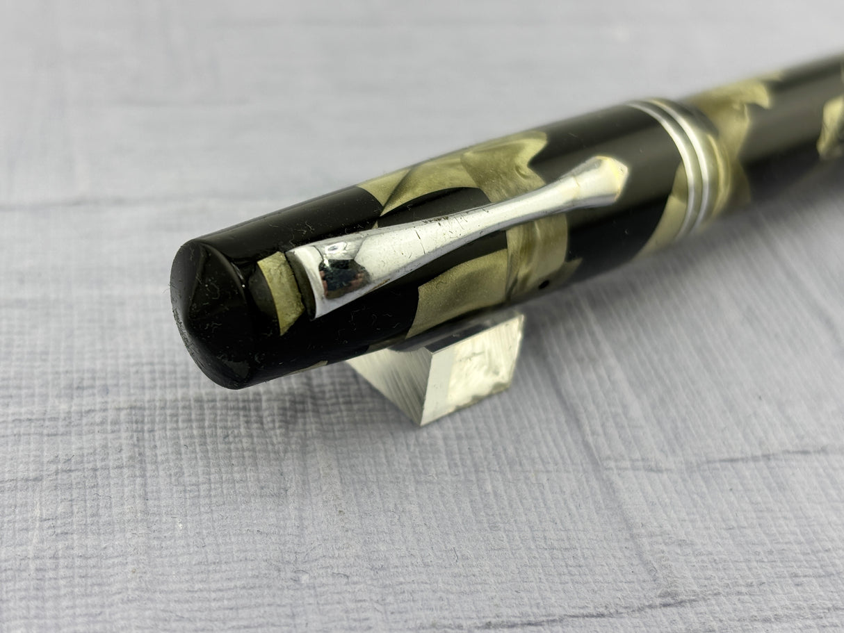Monte Nero no name Montblanc inspired name  beautiful color - Fountain Pen