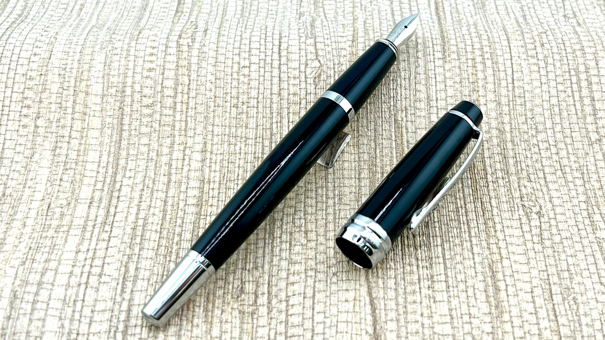 Cross Bailey Black - Fountain Pen
