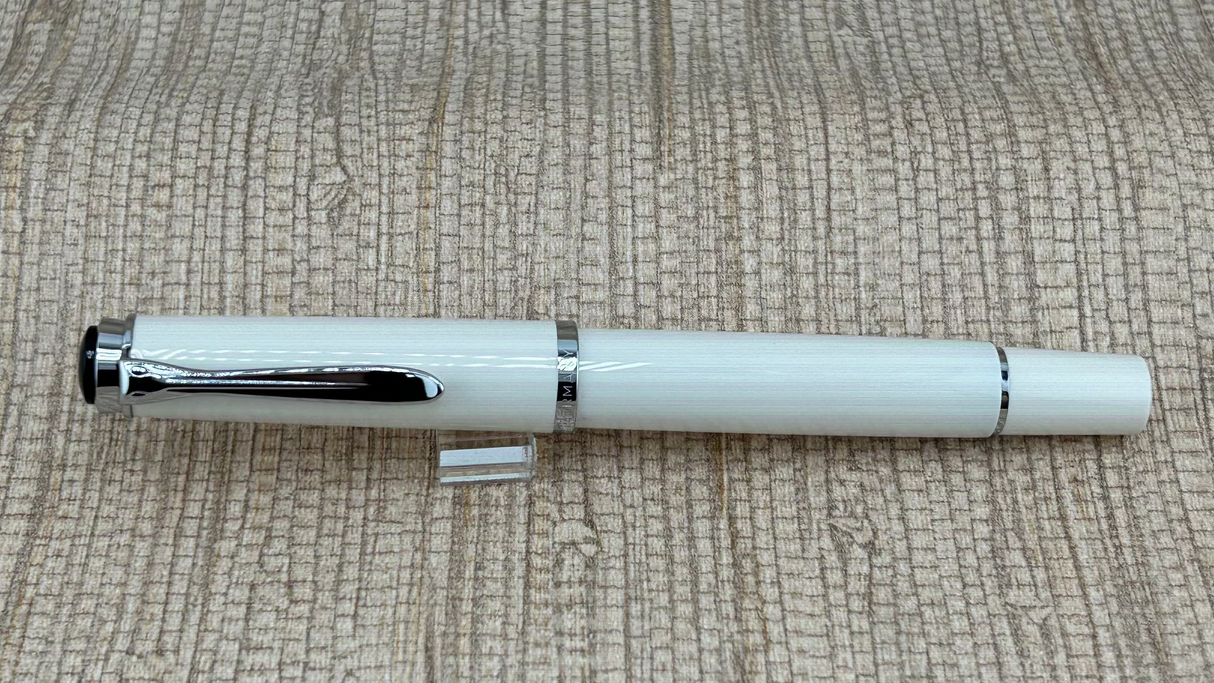 Pelikan Classic M205 White - Fountain Pen
